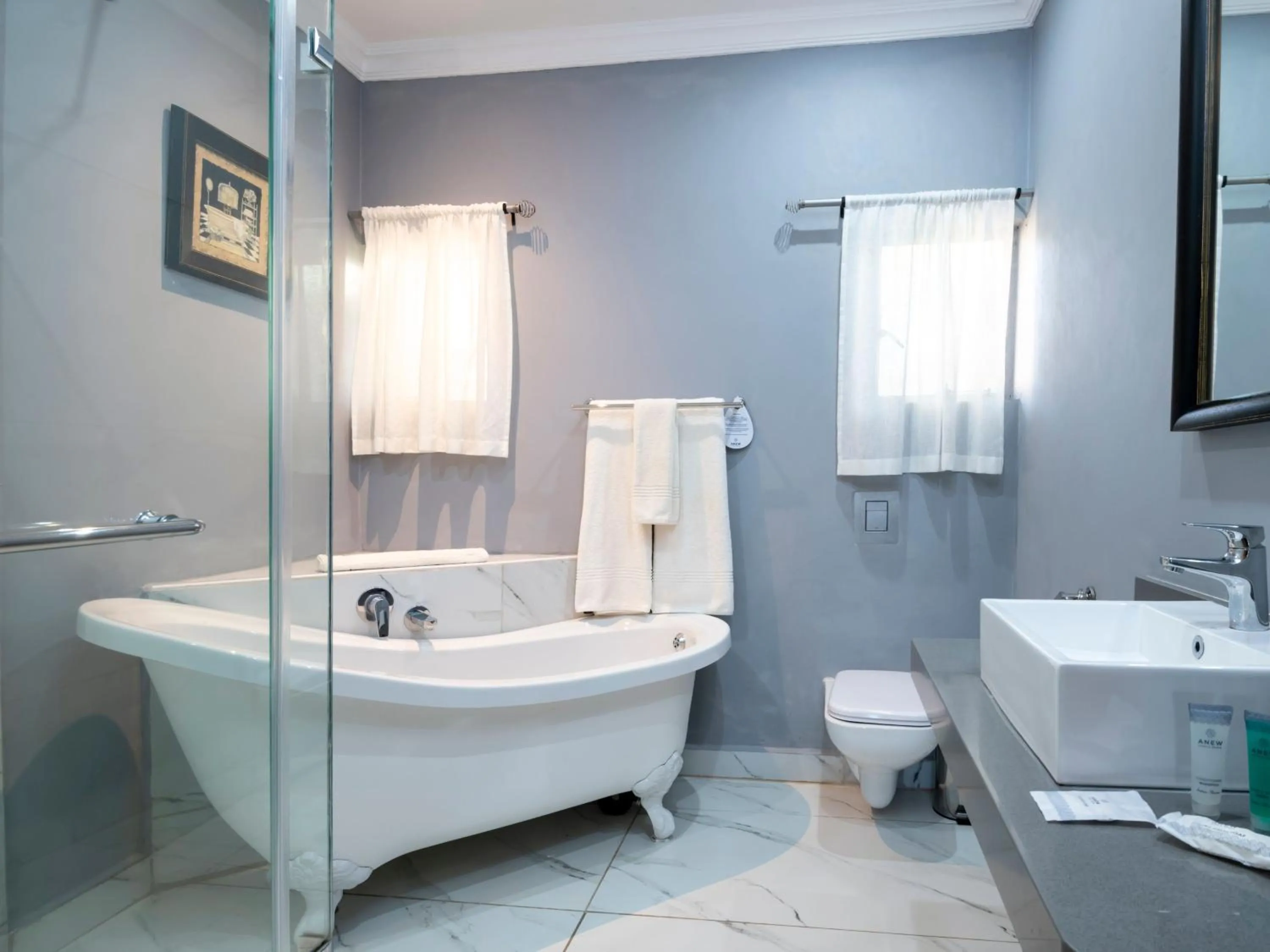 Shower in ANEW Resort Ingeli Forest Kokstad