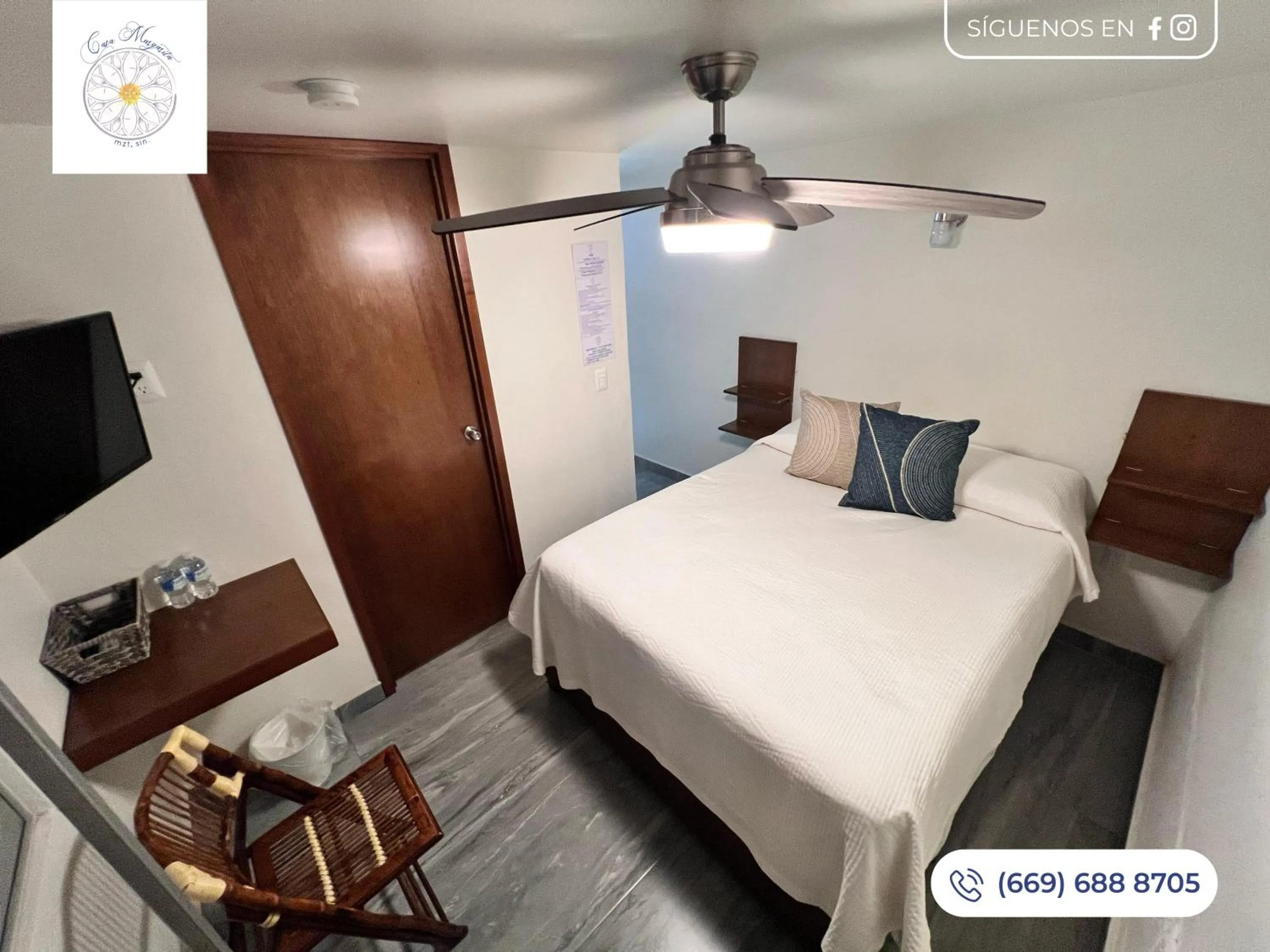 Shower, Bed in Hosteleria Casa Margarita