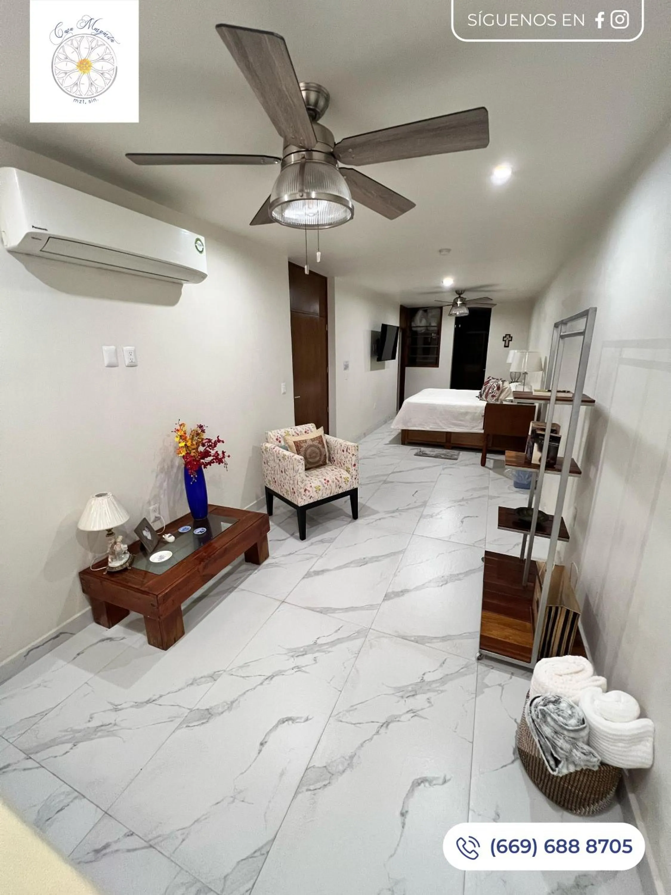 Shower, Bed in Hosteleria Casa Margarita