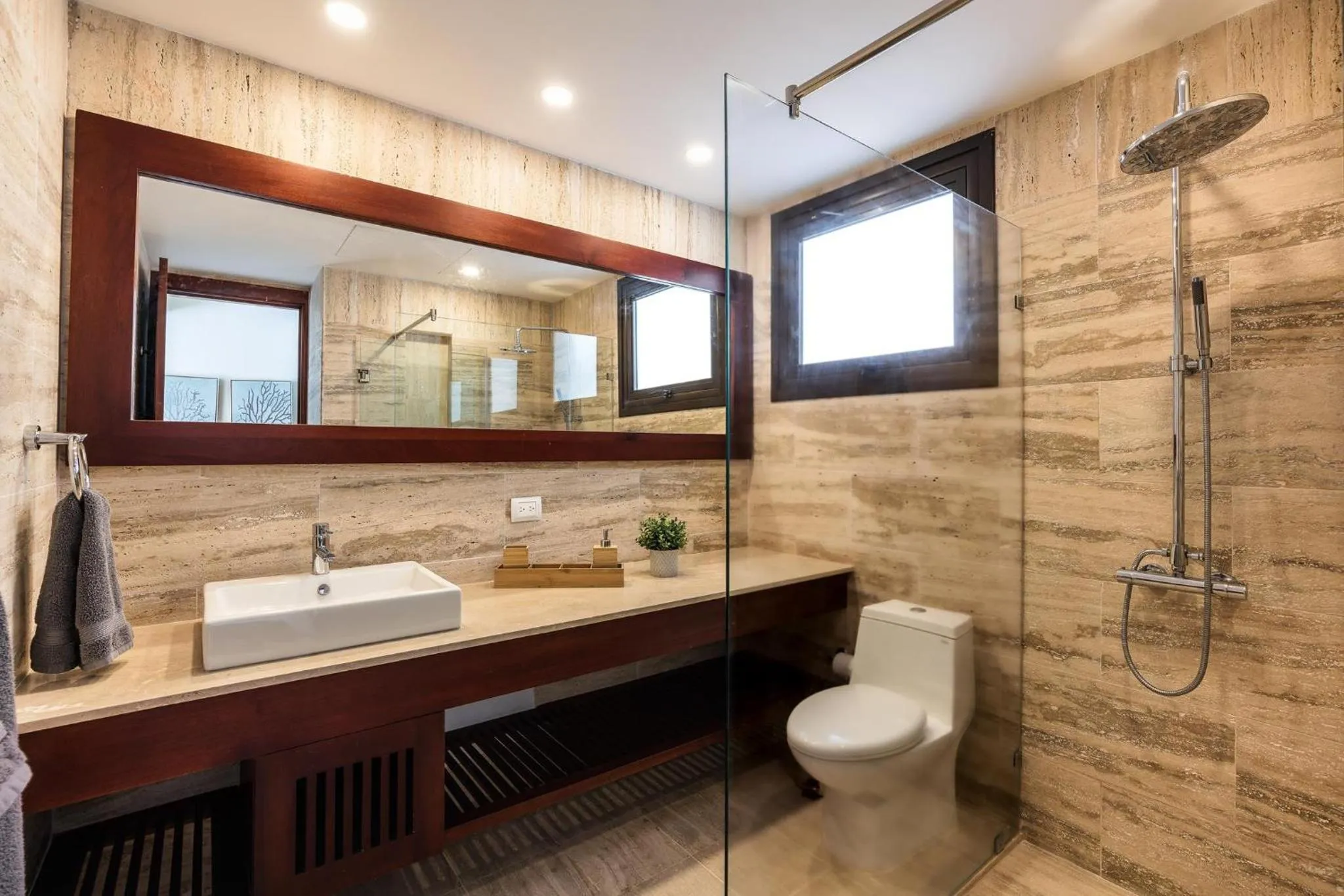 3BR apartment with balcony in Portillo - Terrenas