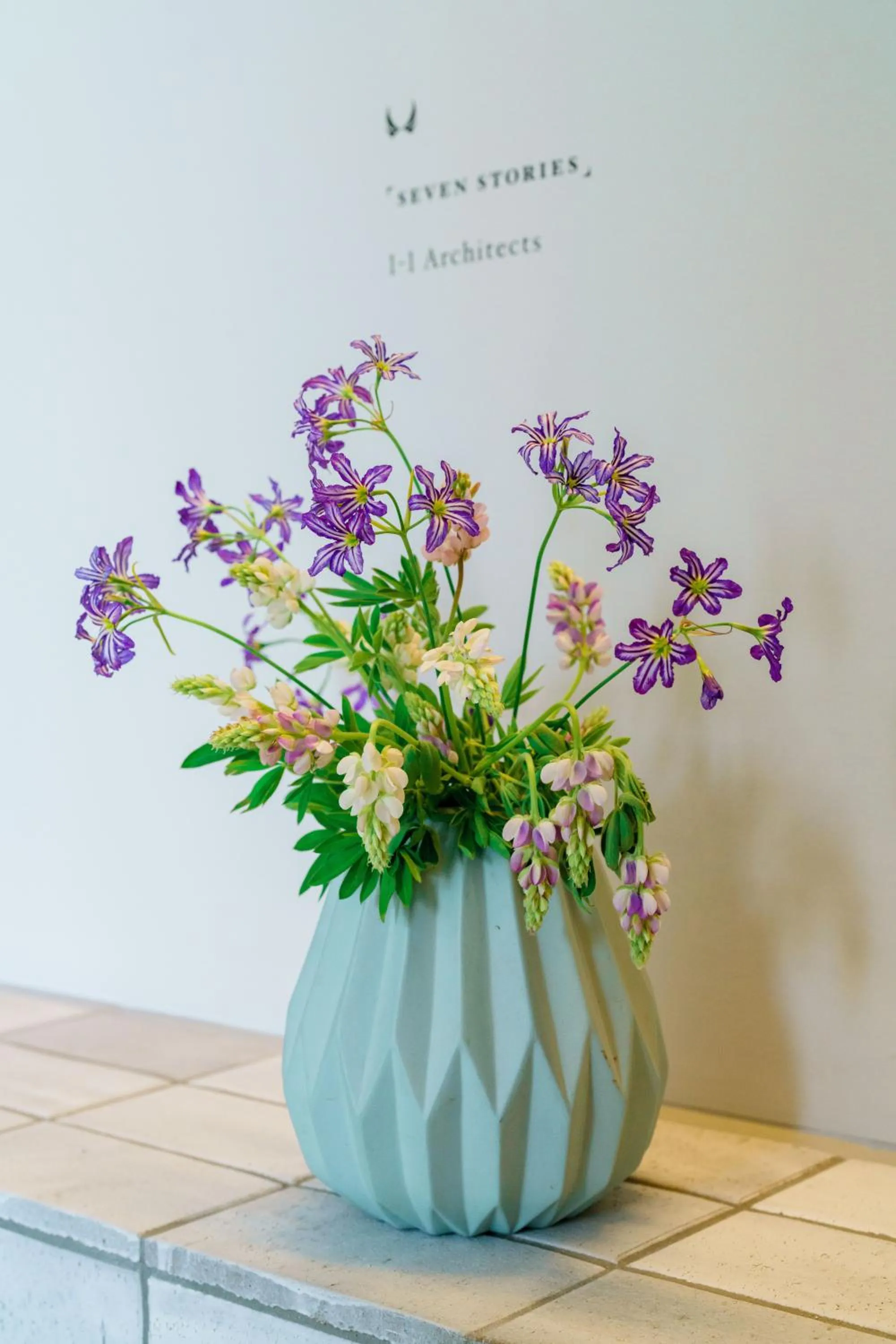 Facade/entrance in Seven Stories