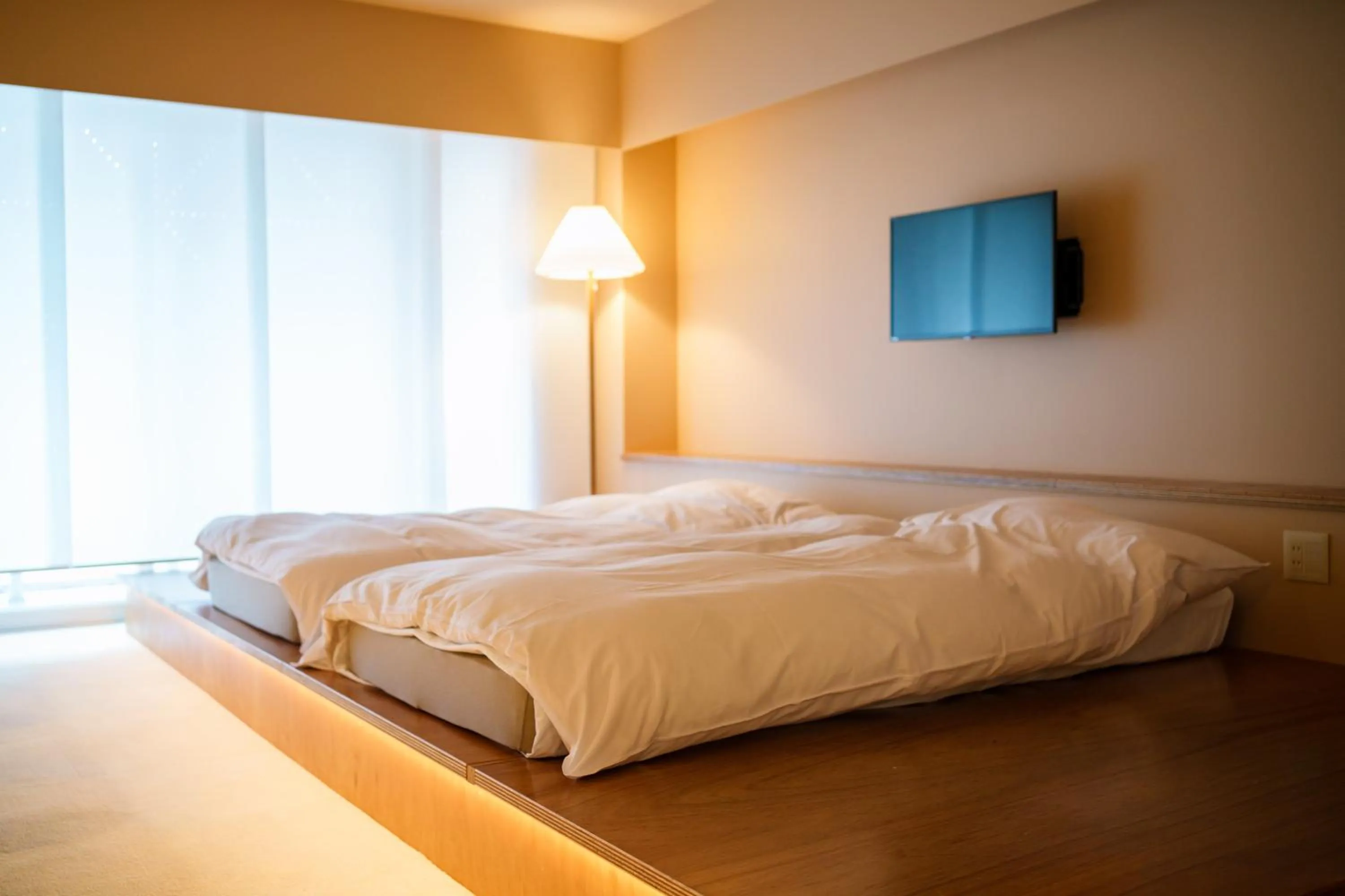 Bed in Seven Stories