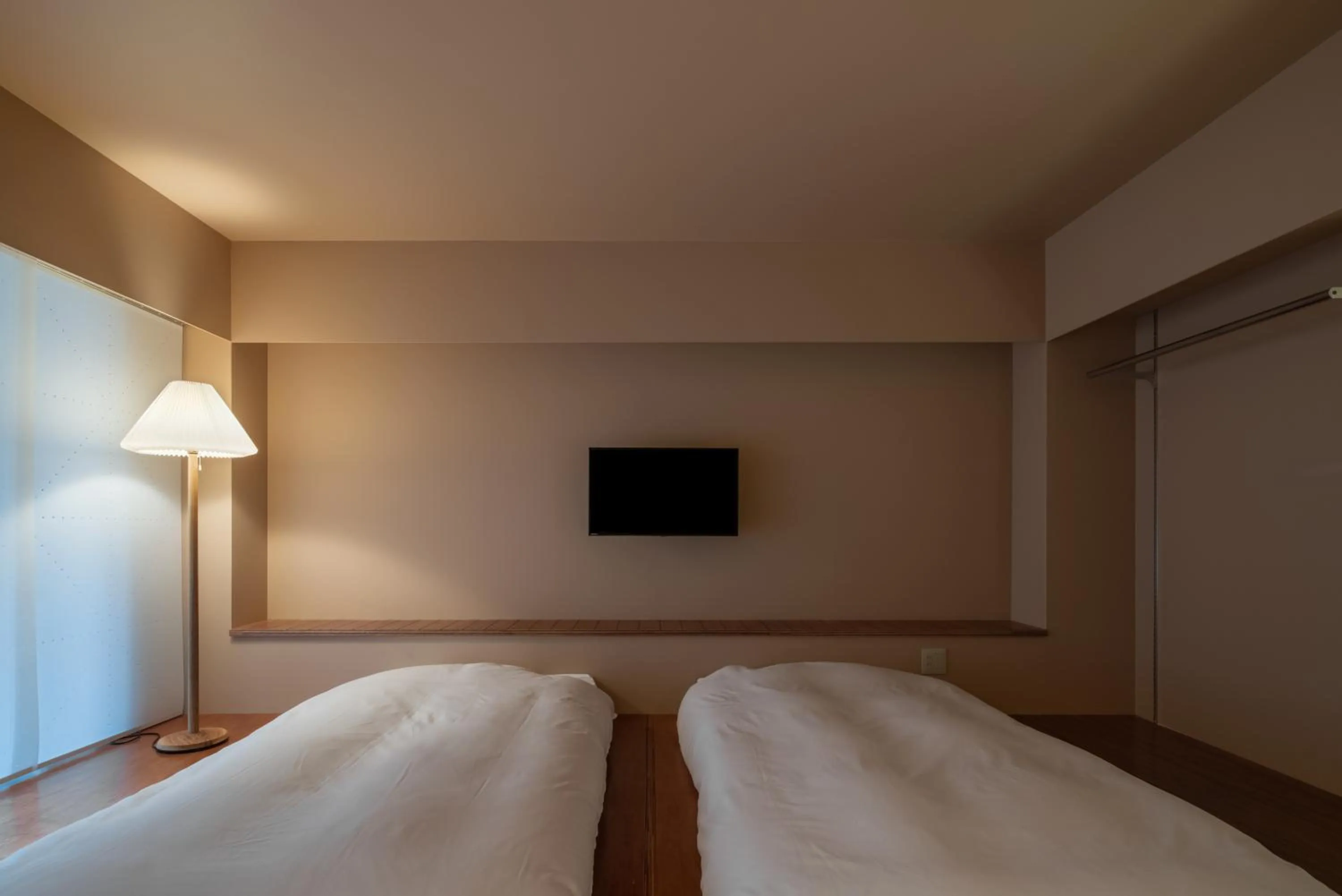 Bed in Seven Stories