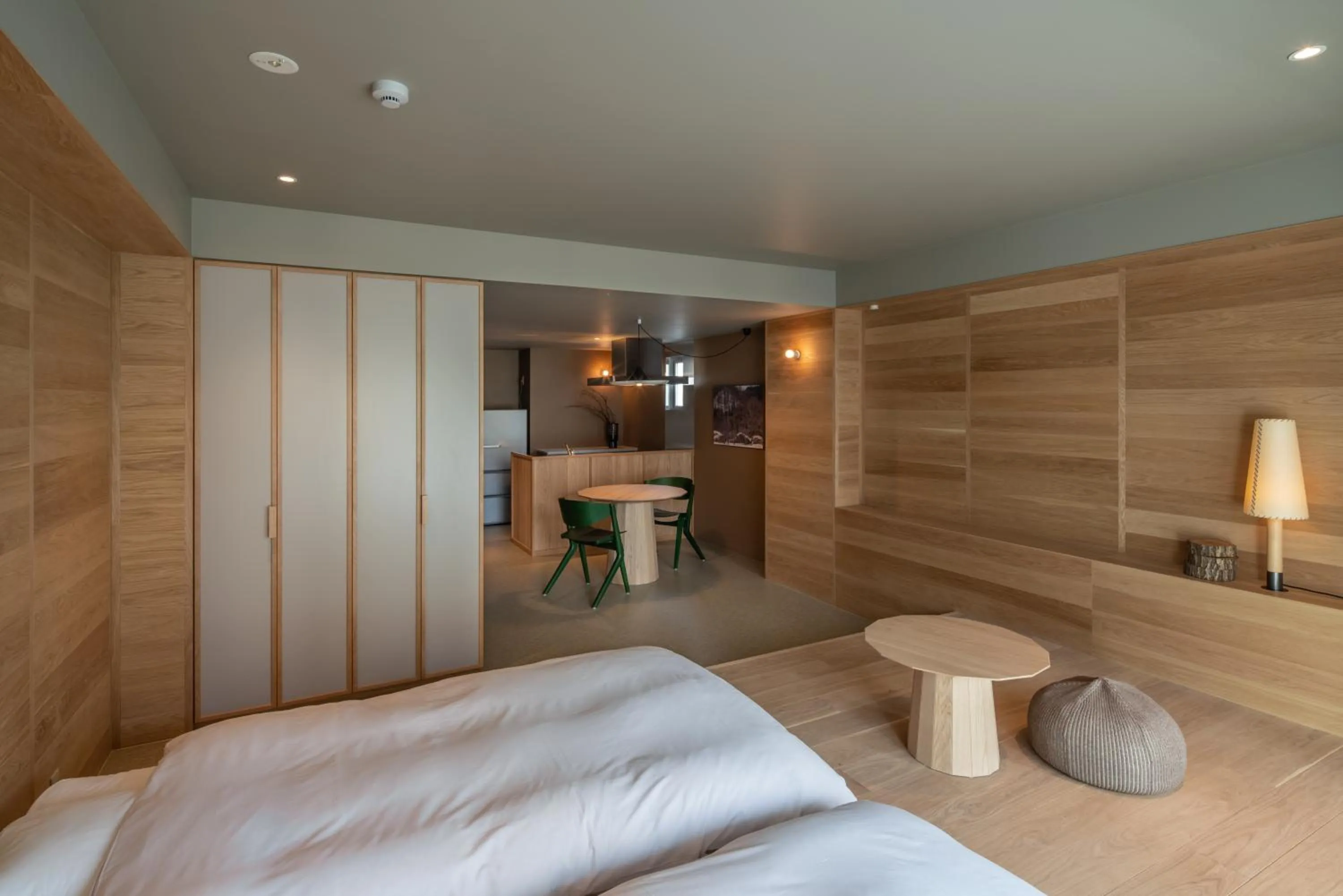 Bed in Seven Stories