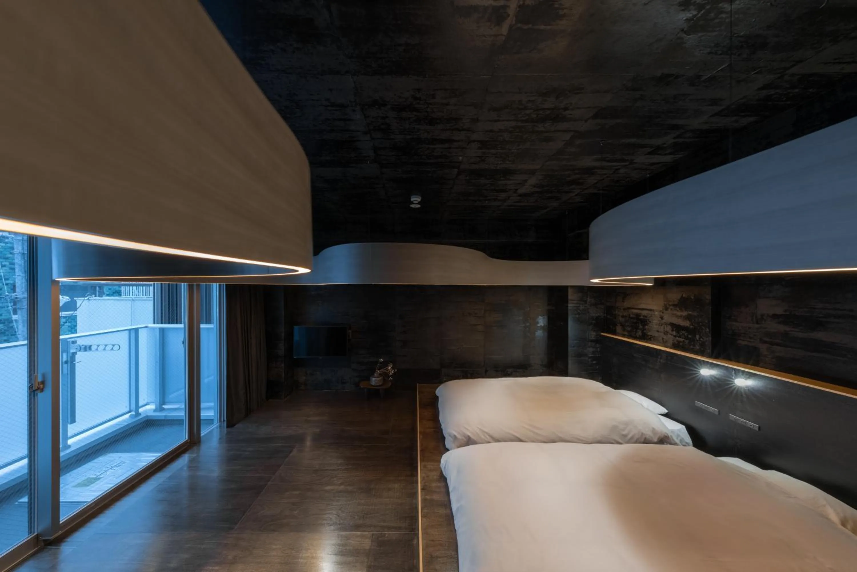 Bed in Seven Stories