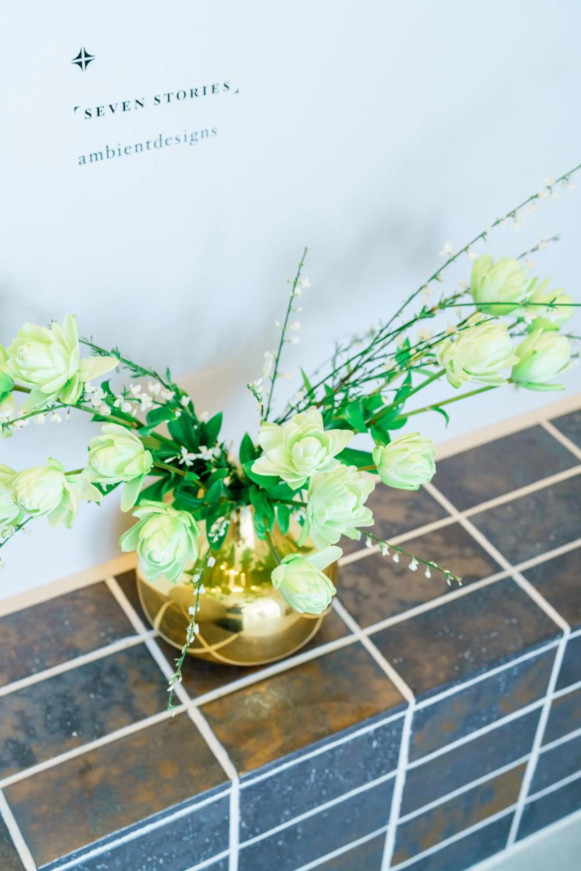 Facade/entrance in Seven Stories