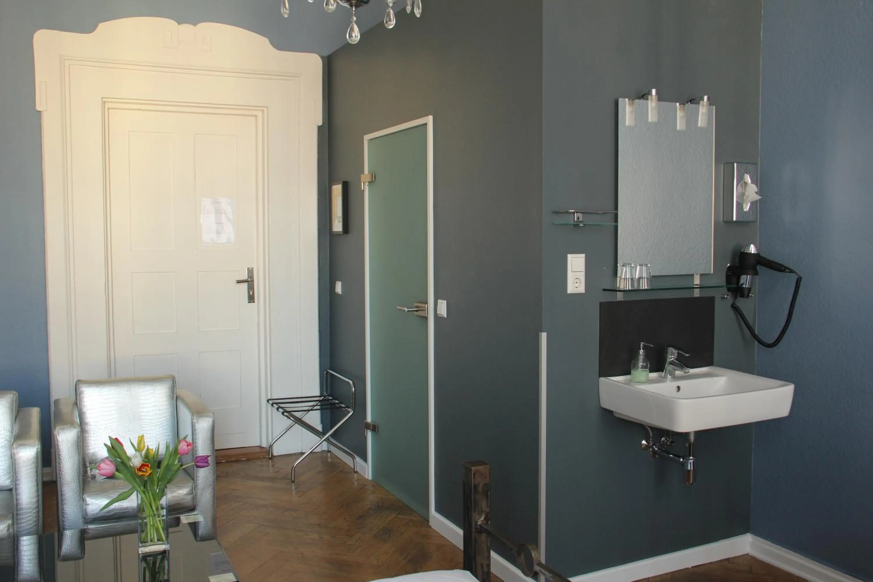 Bedroom in ArtHotel Connection