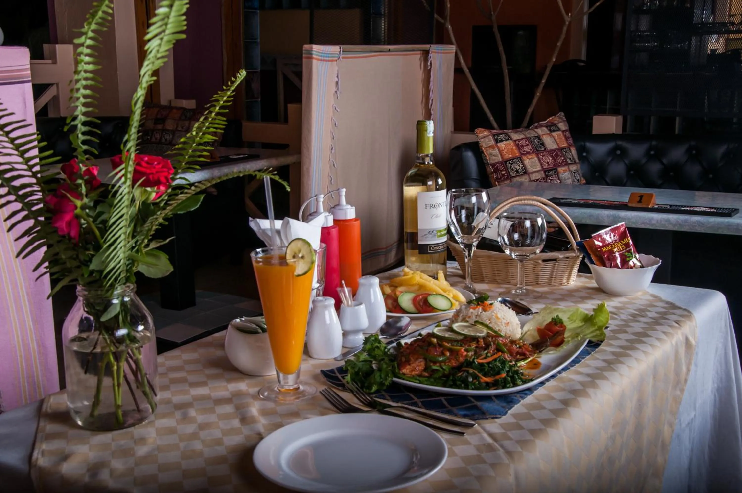 Restaurant/places to eat in Kahama Hotel Nairobi