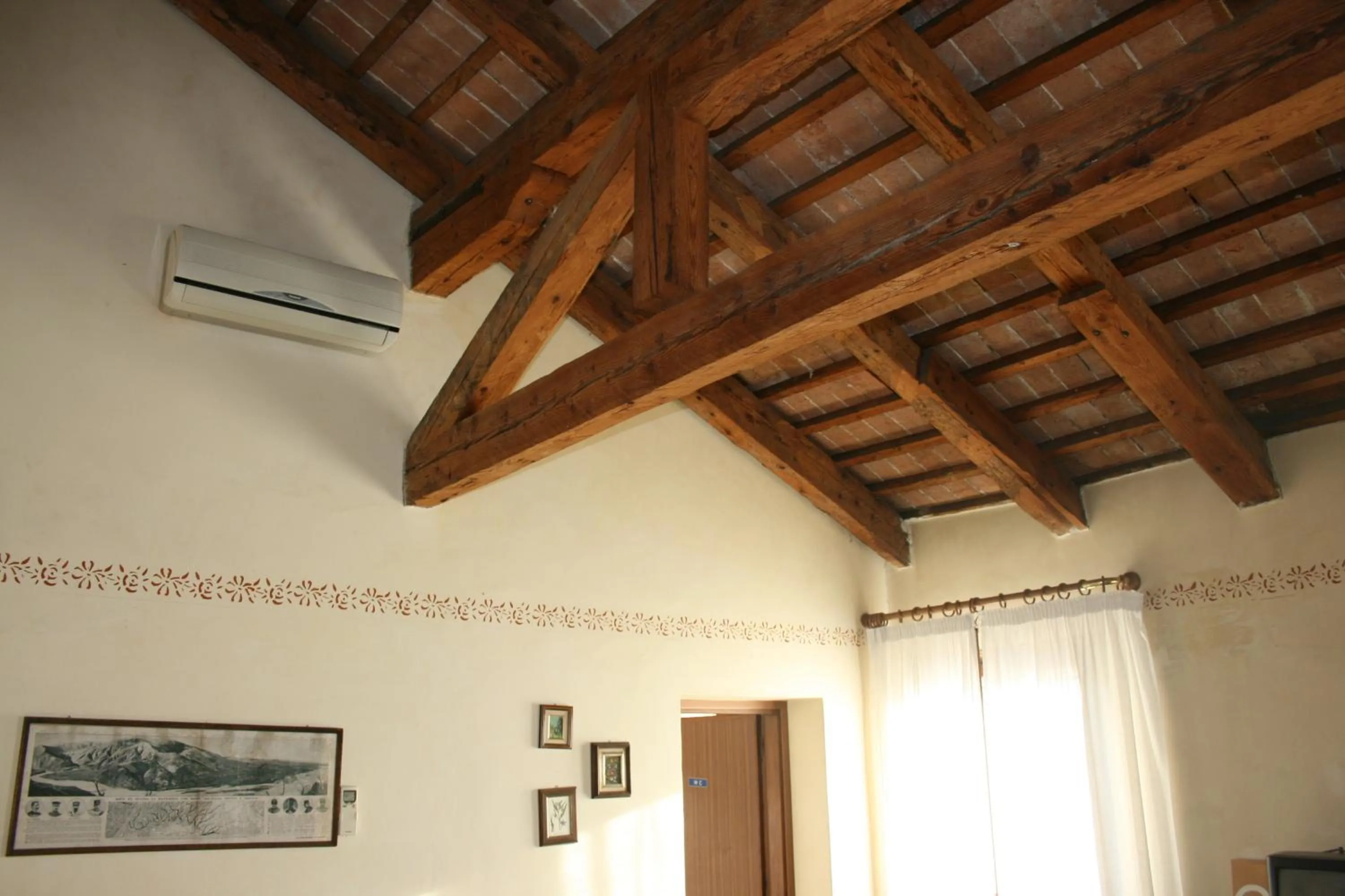 Decorative detail in Locanda Stella D'oro