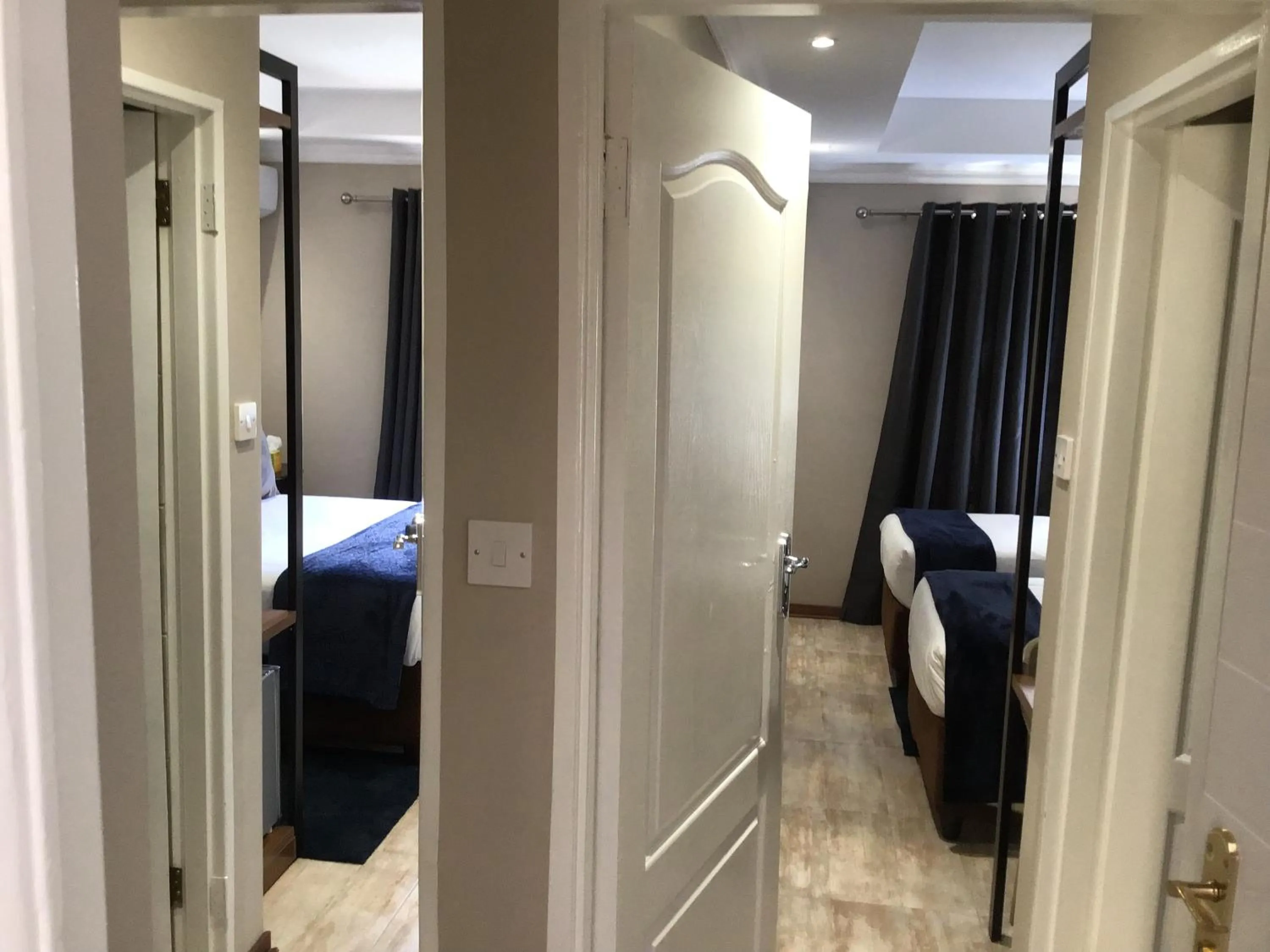 Family, Bed in The Capital Guest House