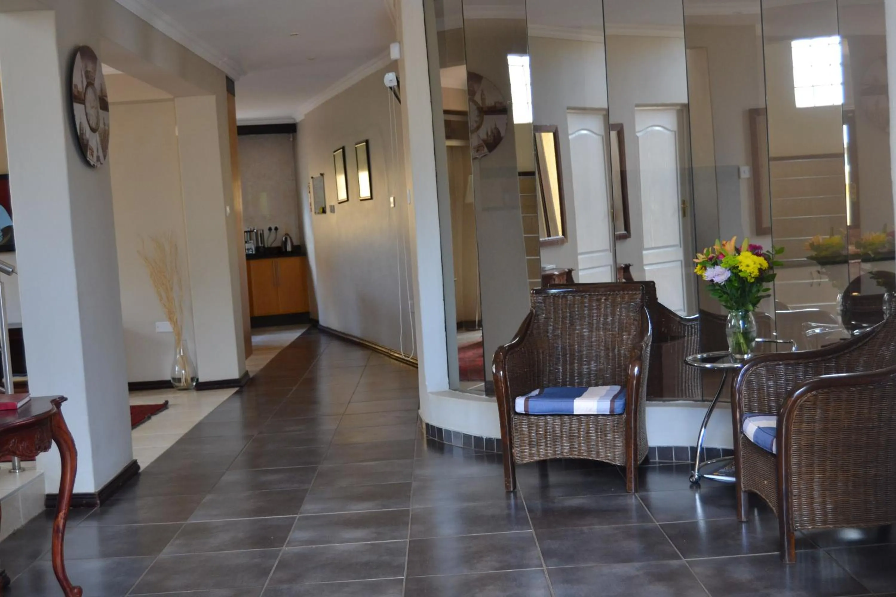 Lobby or reception in The Capital Guest House