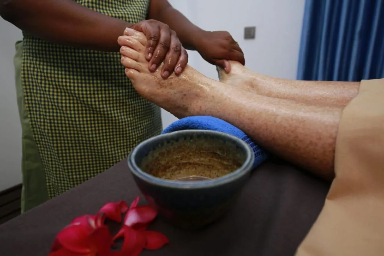 Massage in Olu Ayurveda Beach Resort