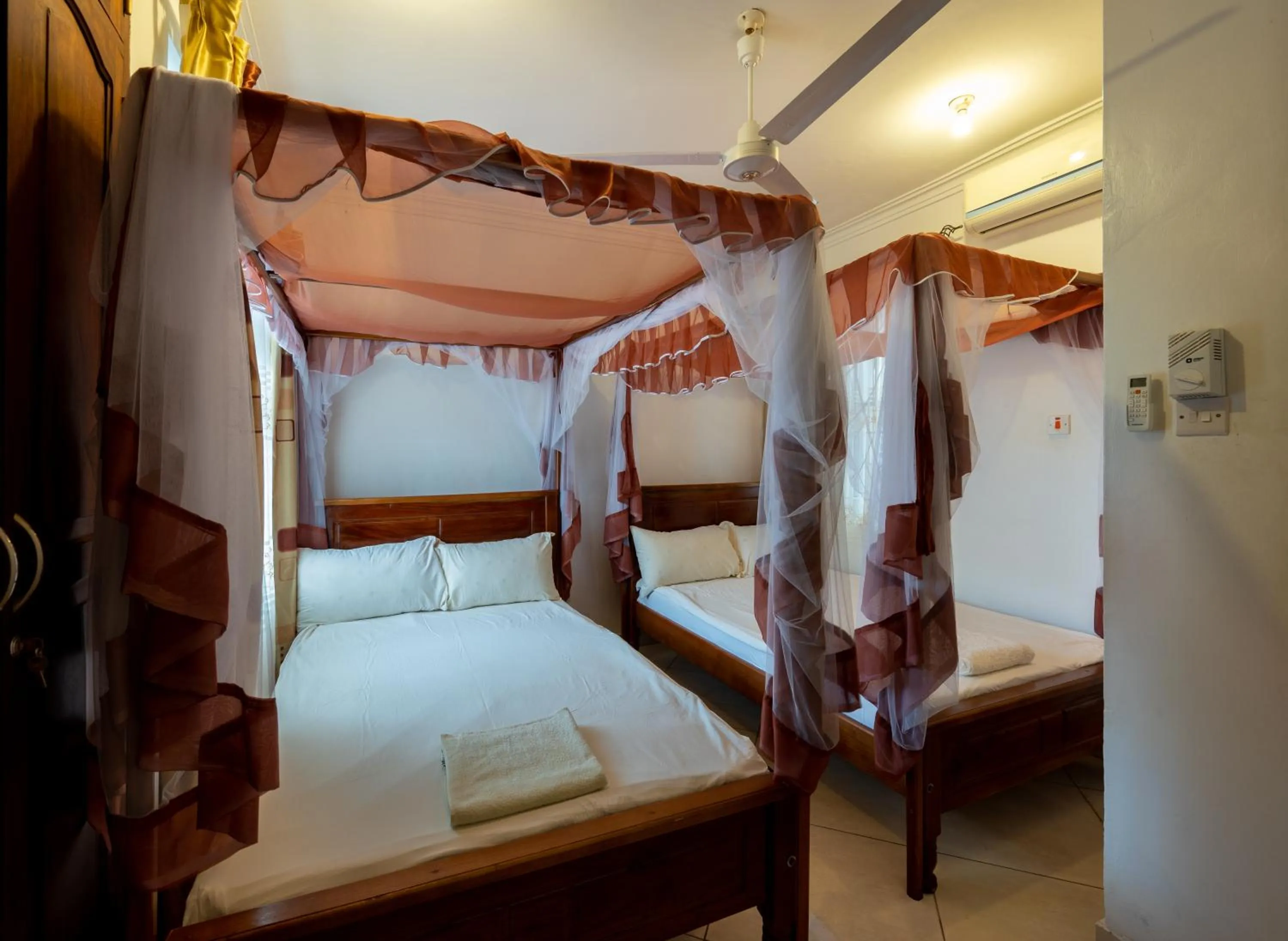 Bedroom, Bed in Nyali Villa