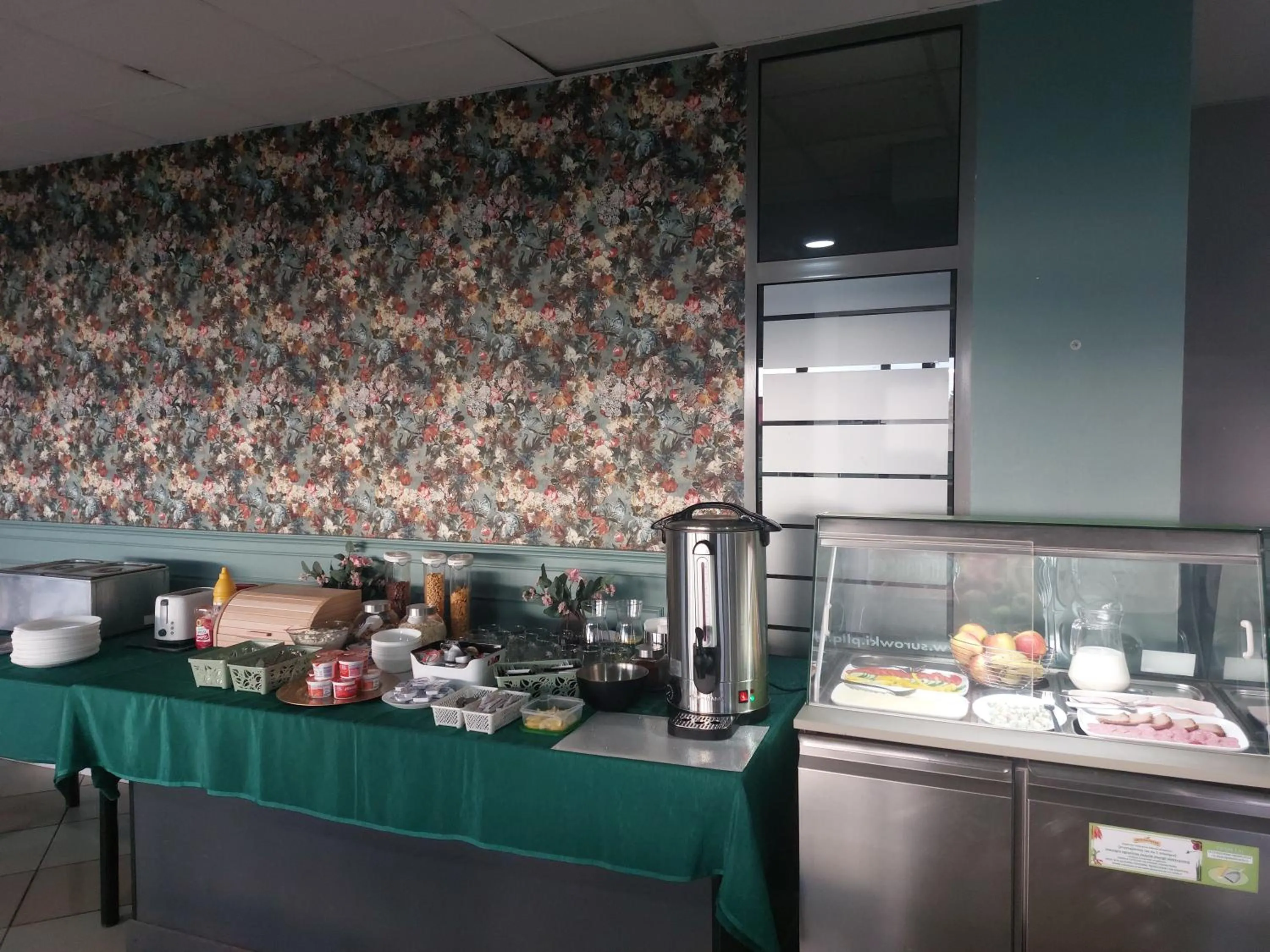 Restaurant/places to eat in Hotel Kreator-Sport