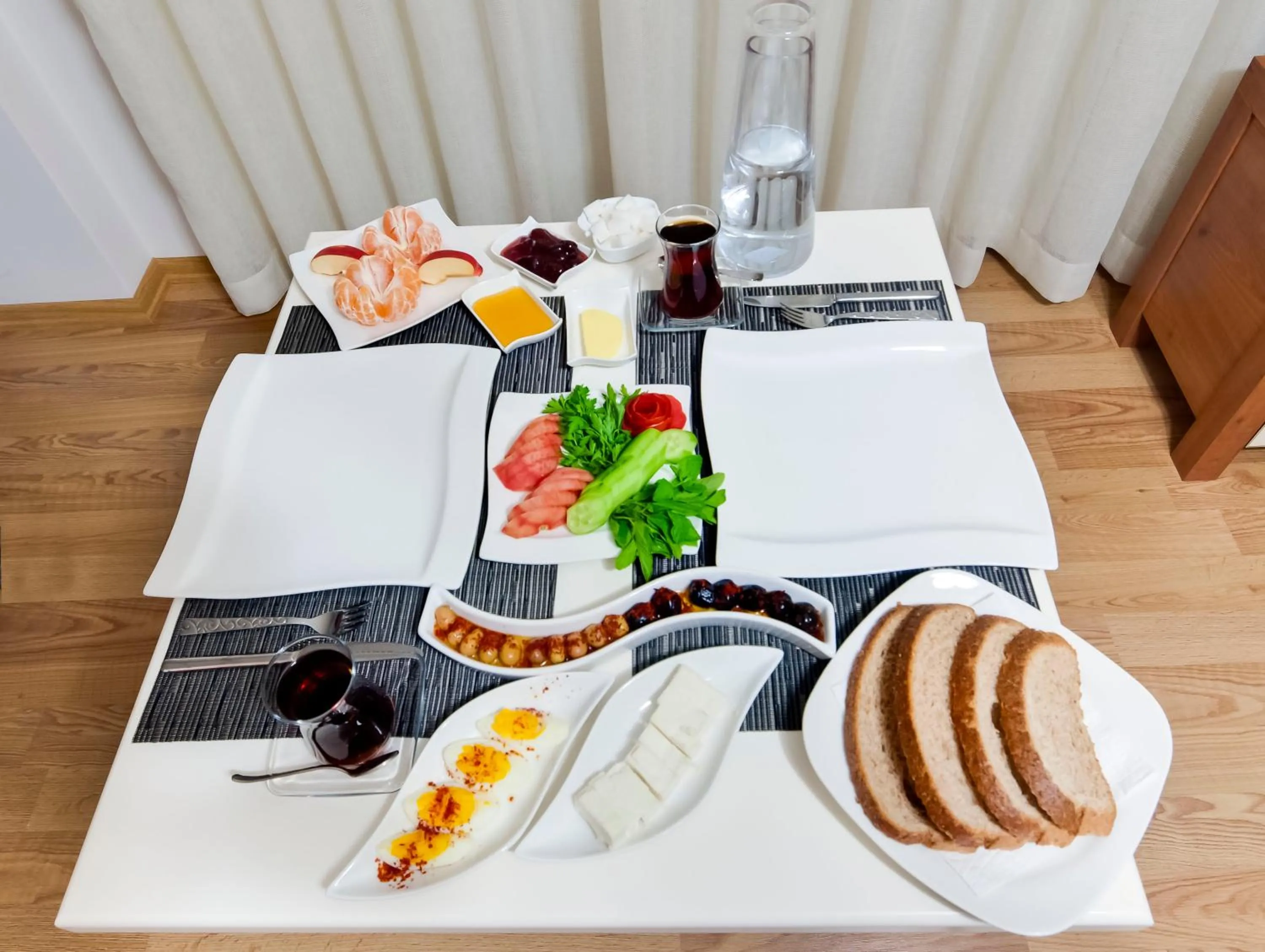 Dining area in Upart Home