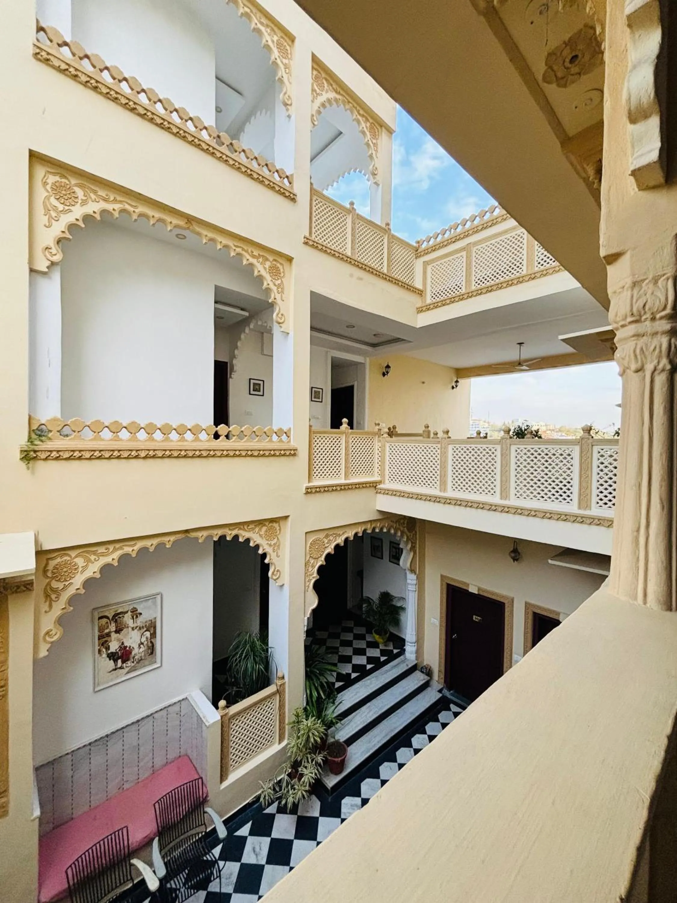 Hotel Mewari Villa PURE VEG