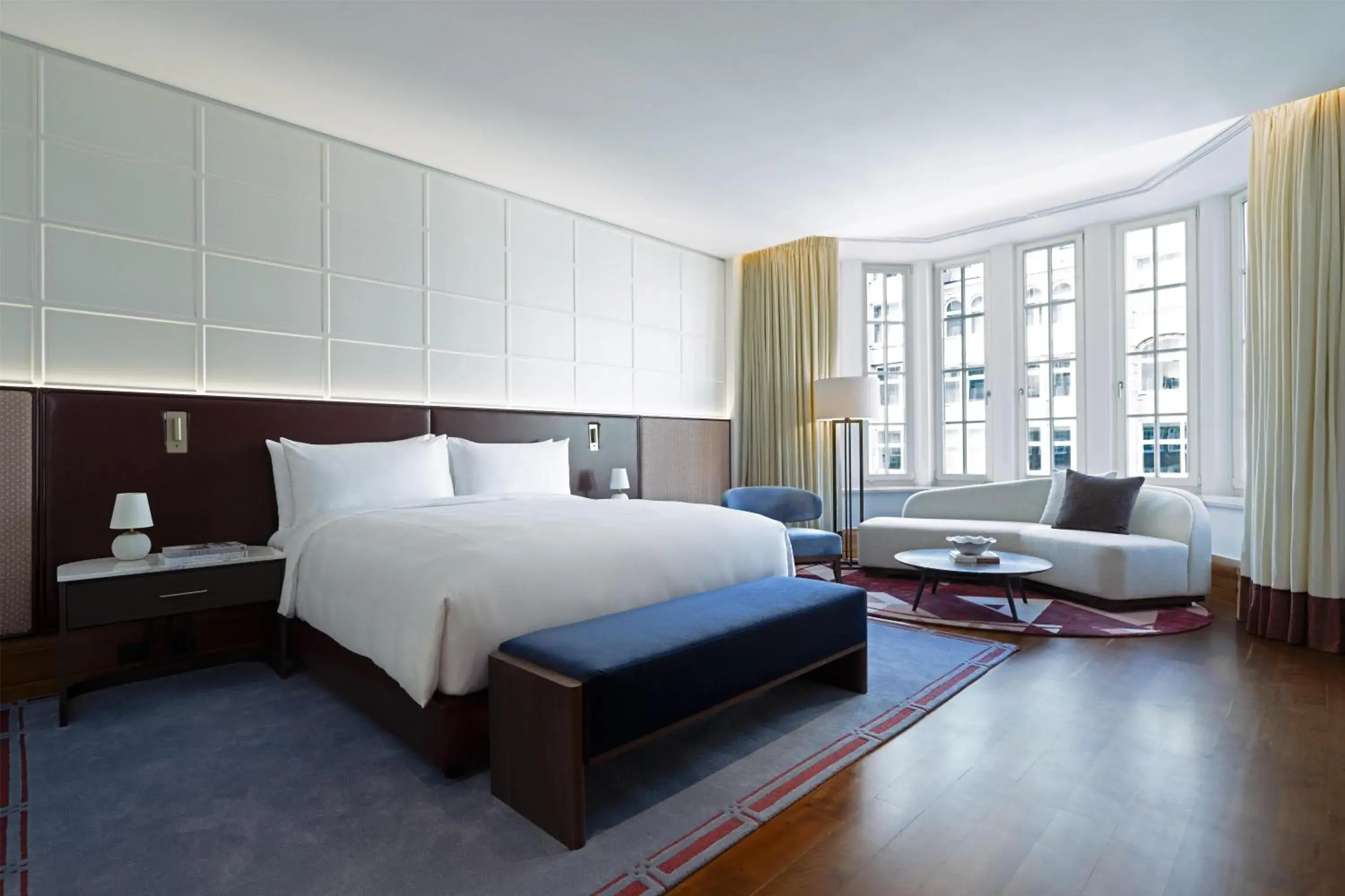 Executive One-Bedroom King Suite in Conrad Hamburg Executive One-Bedroom King Suite in Conrad Hamburg