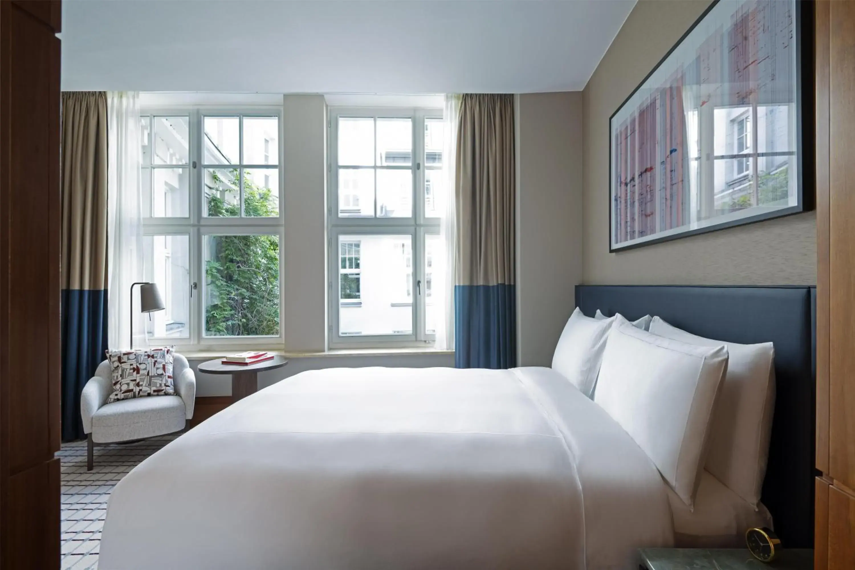 Deluxe Queen Room in Conrad Hamburg Deluxe Queen Room in Conrad Hamburg