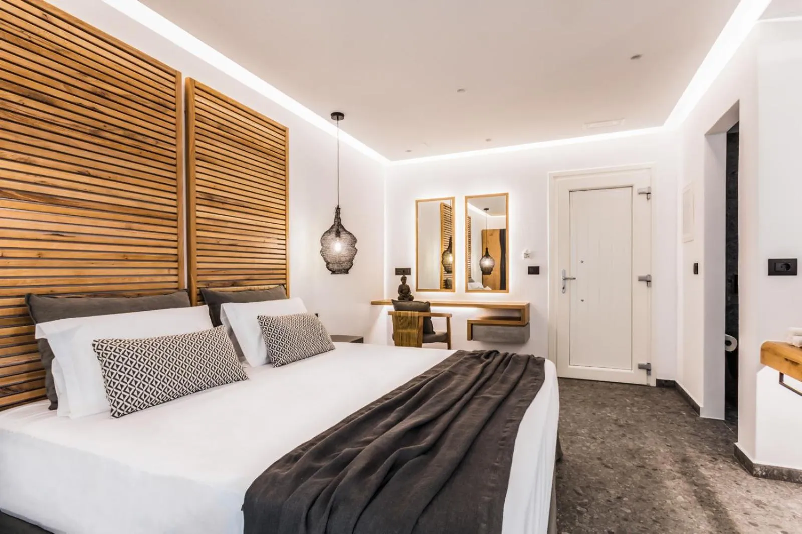 Bed in Naxian Secret