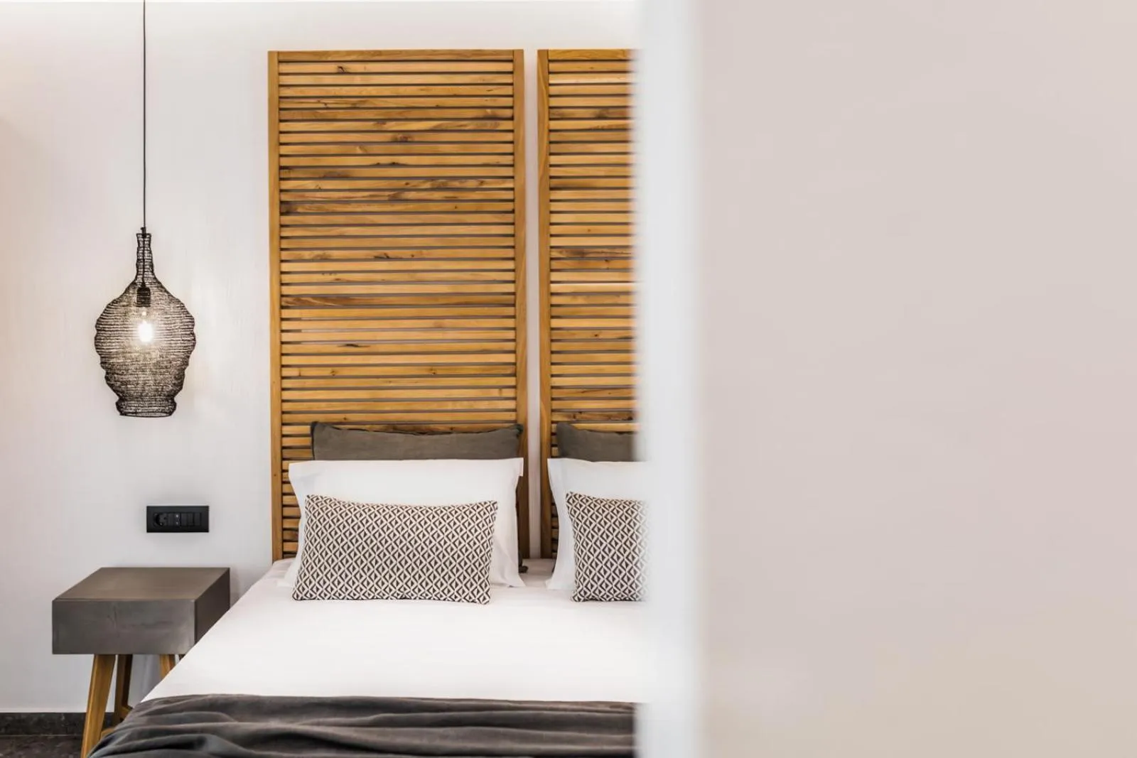 Bed in Naxian Secret