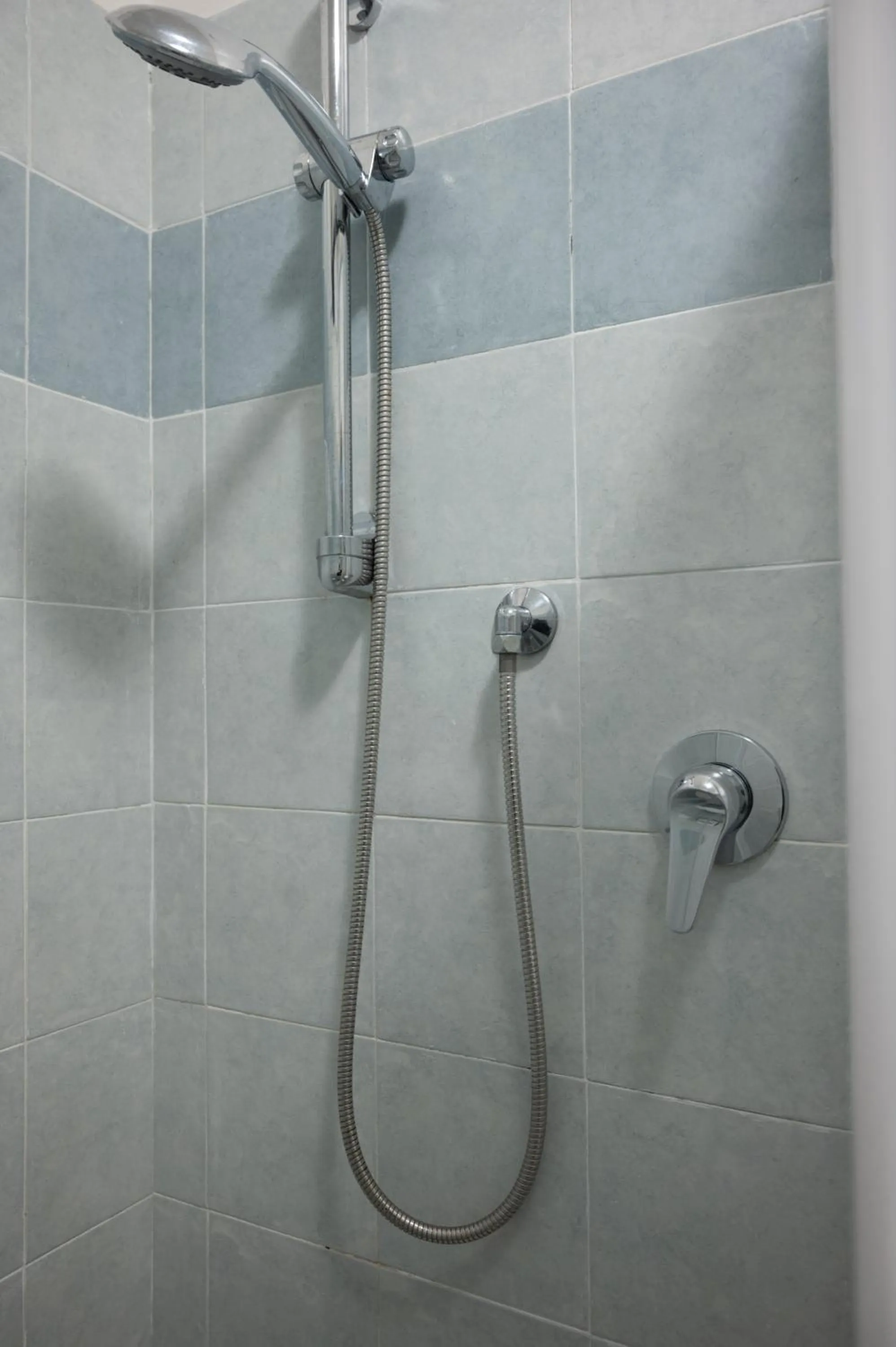 Bathroom in Ostello Città di Rovereto