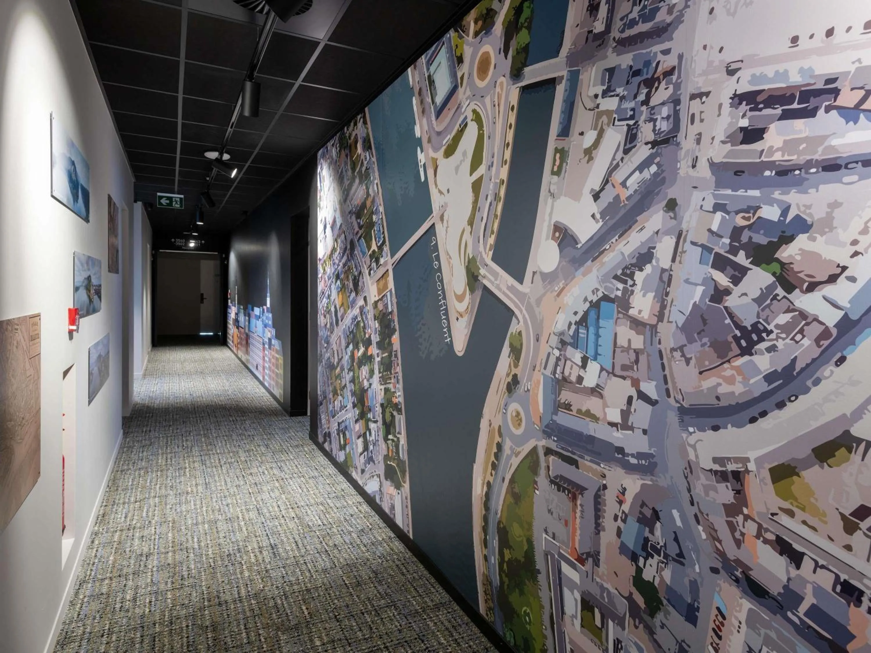 Bedroom in ibis Styles Namur