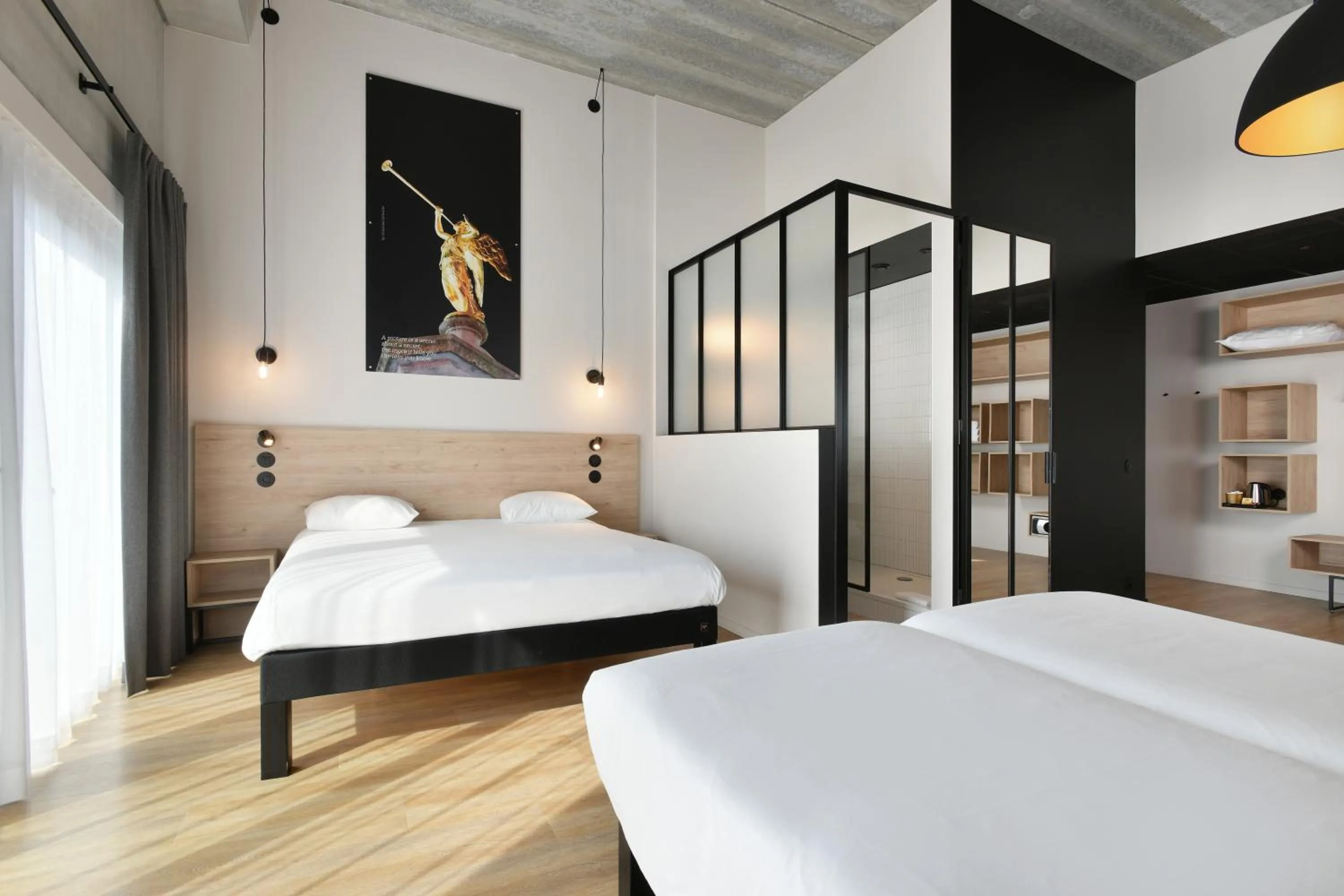 Bathroom, Bed in ibis Styles Namur