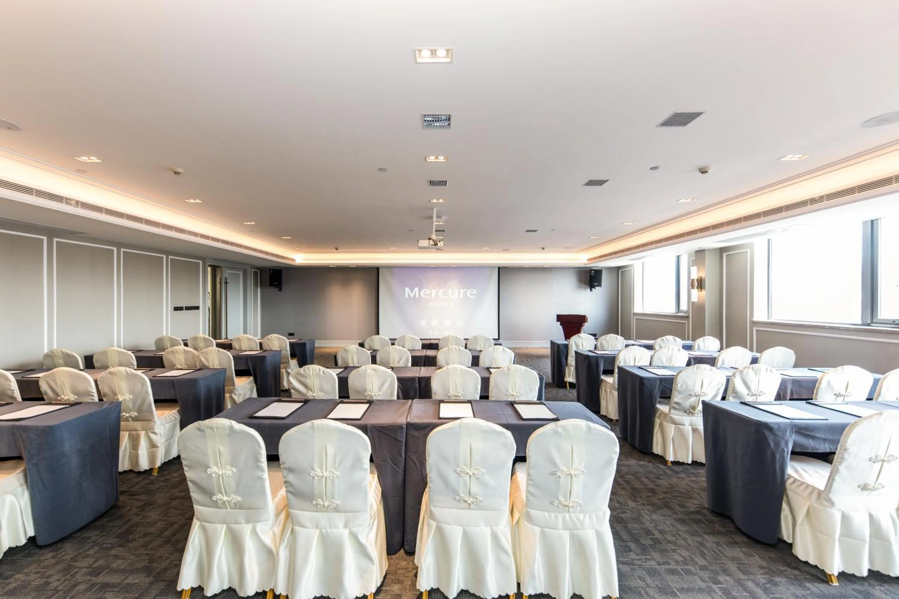 Meeting/conference room in Mercure Xian City Centre