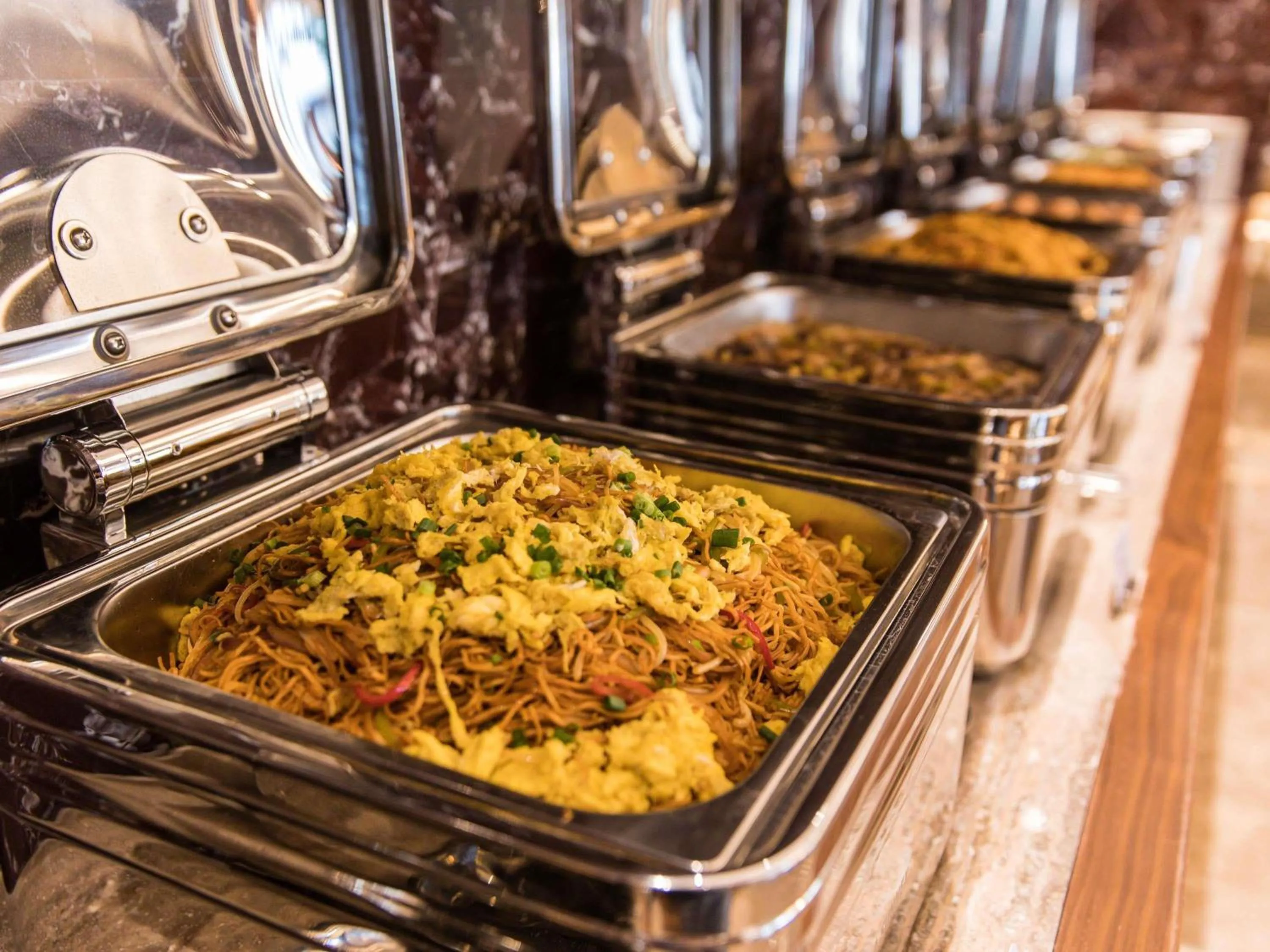 Restaurant/places to eat in Mercure Xian City Centre