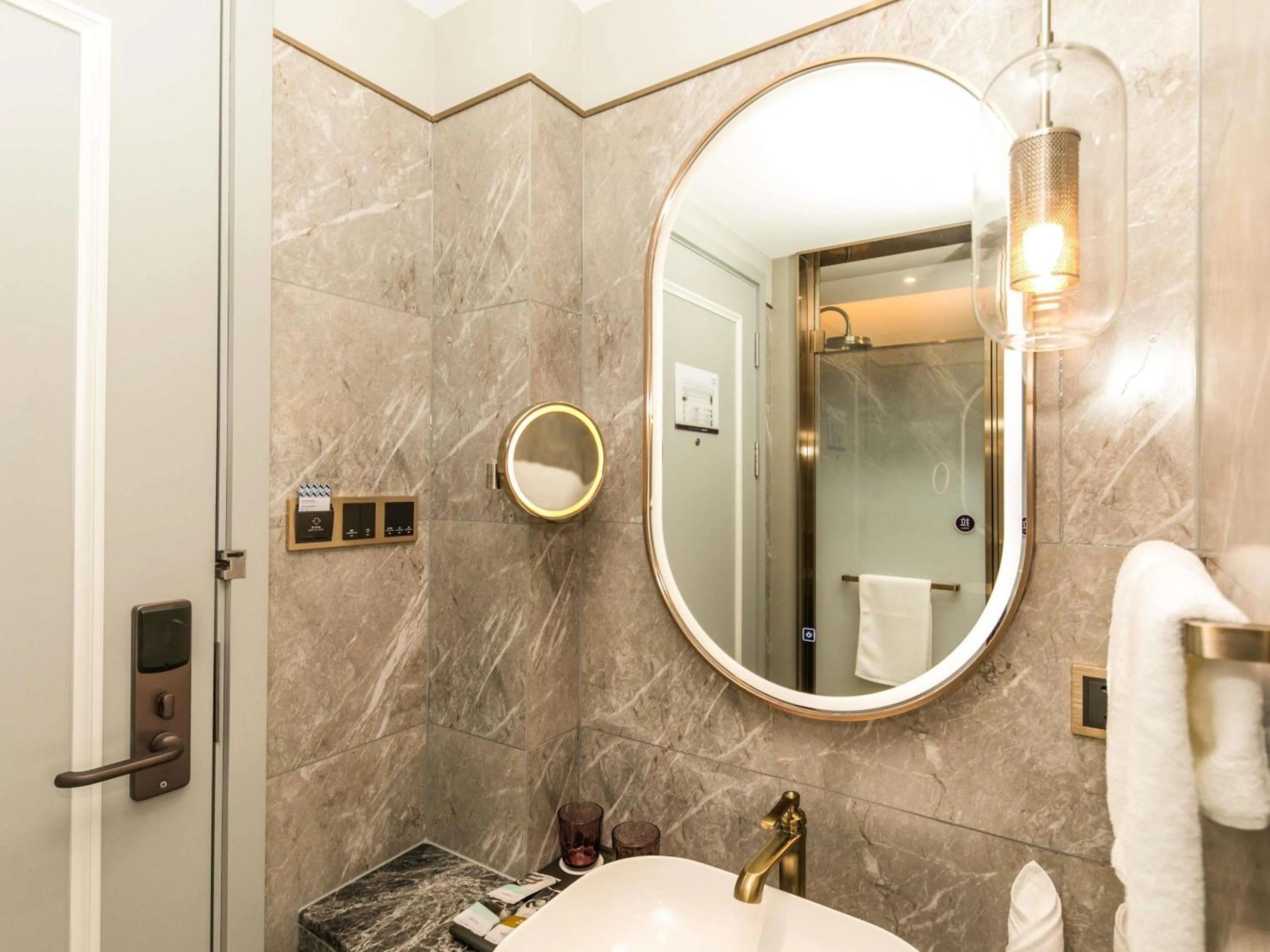 Bedroom in Mercure Xian City Centre