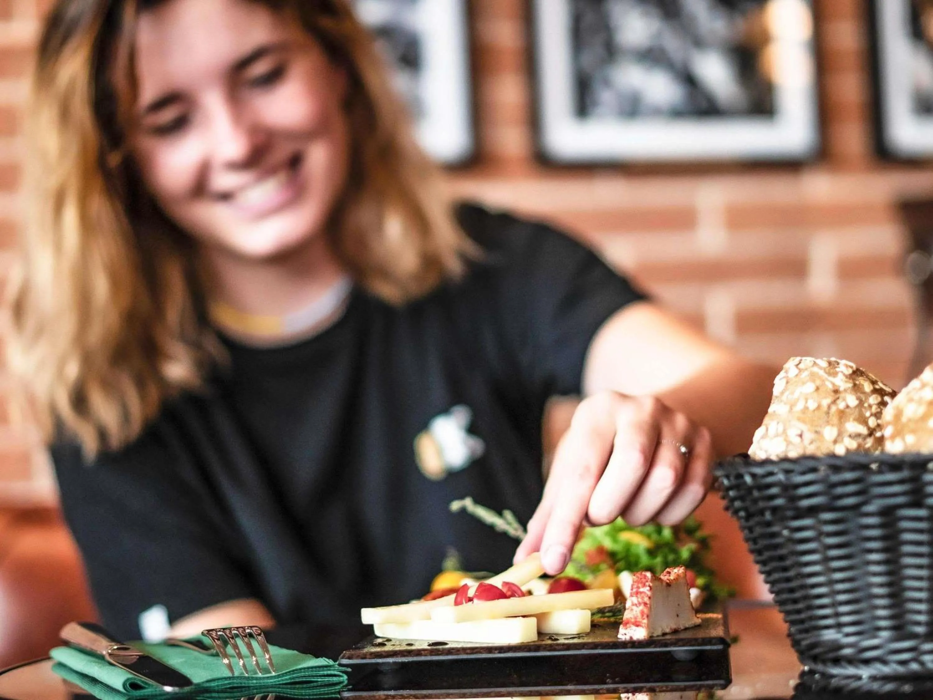 Lounge or bar in ibis Styles Castelnaudary