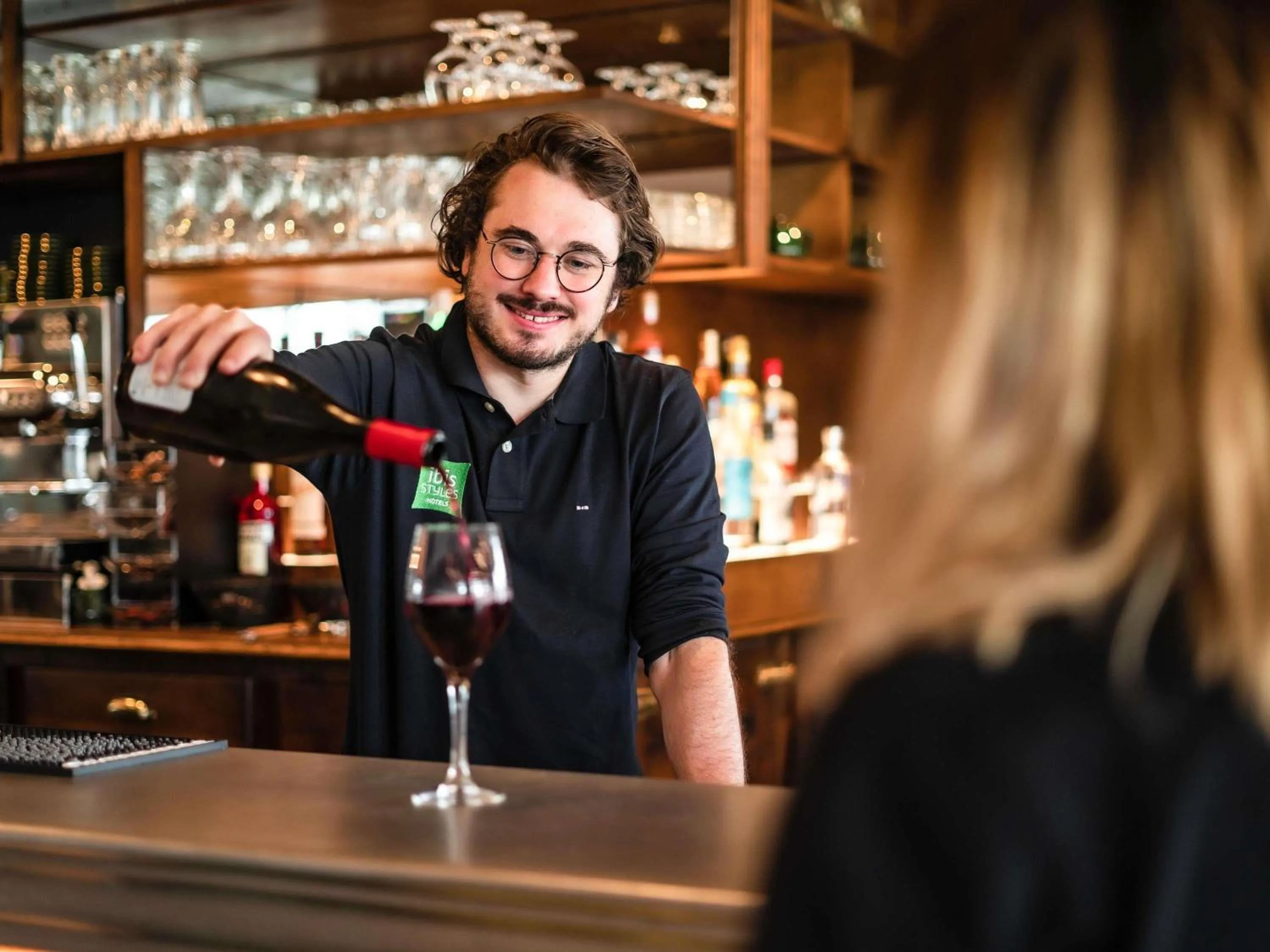 Lounge or bar in ibis Styles Castelnaudary