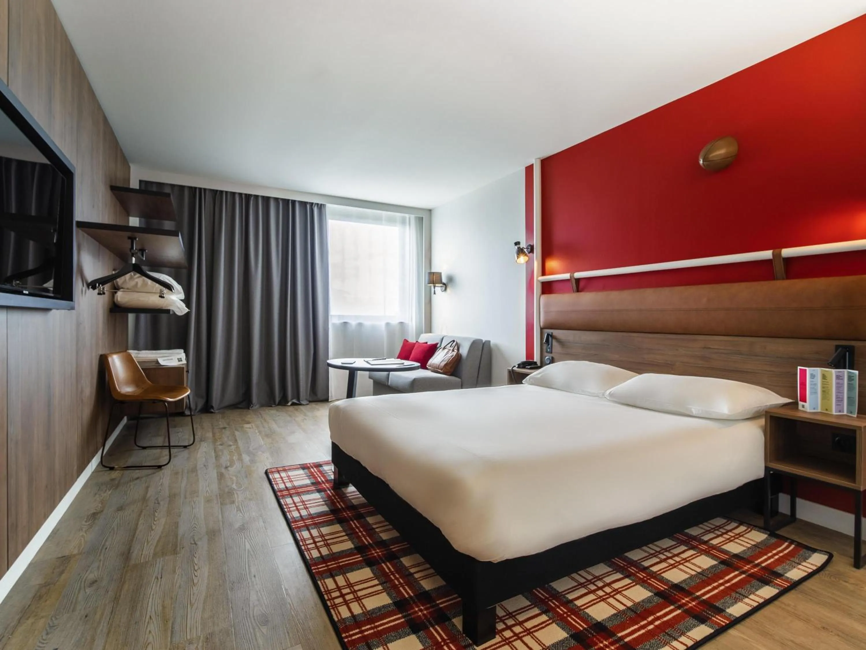 Bedroom, Bed in ibis Styles Castelnaudary
