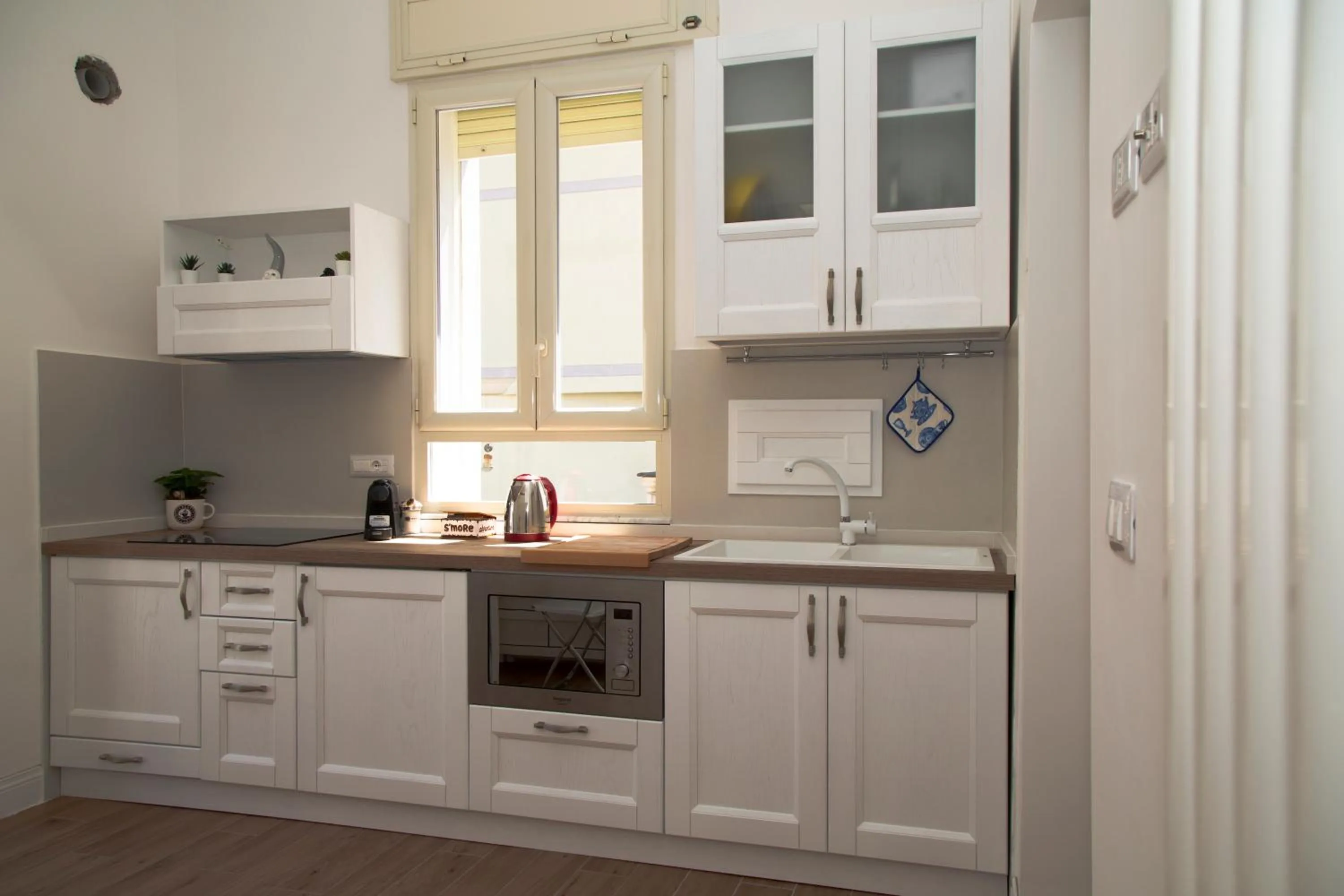 Kitchen or kitchenette in Belvedere 75