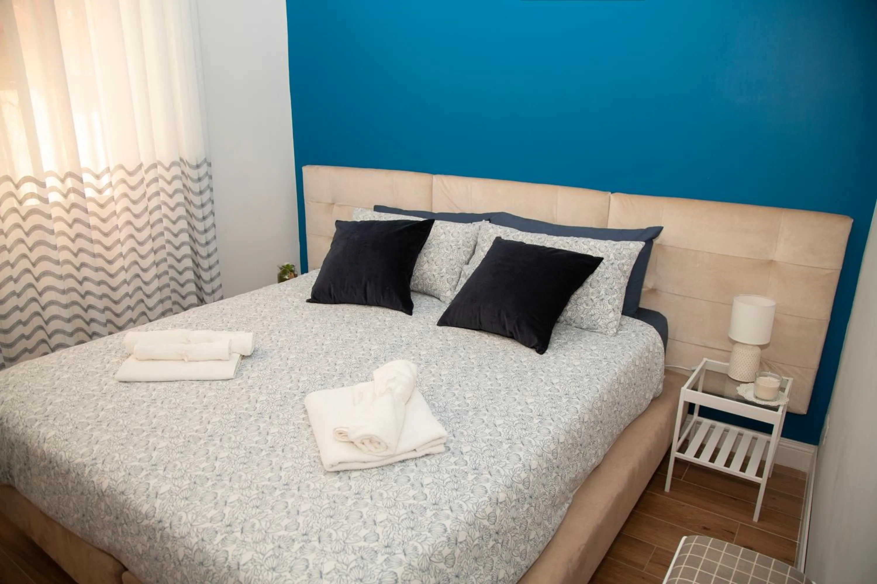 Bedroom, Bed in Belvedere 75