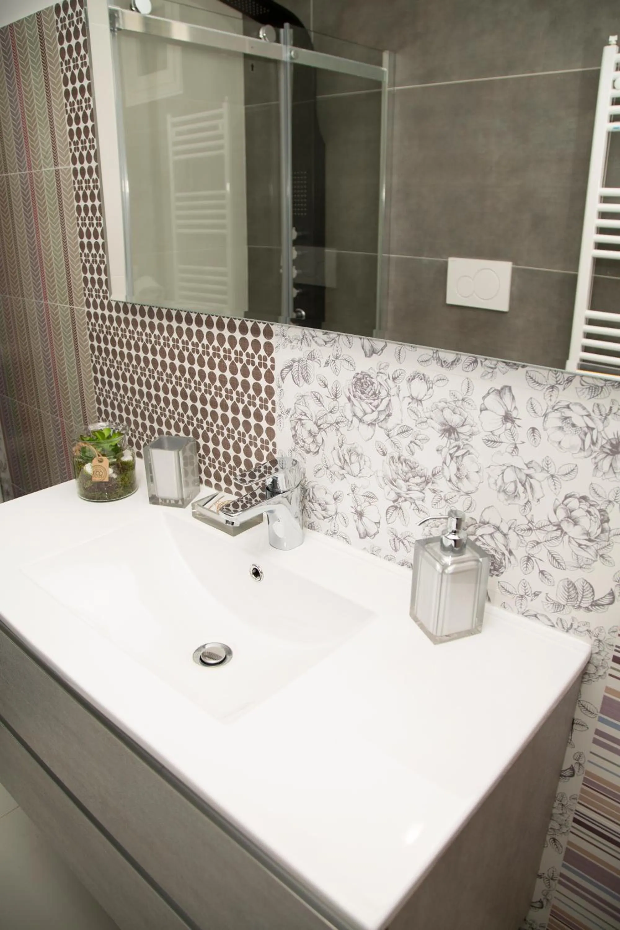 Bathroom in Belvedere 75