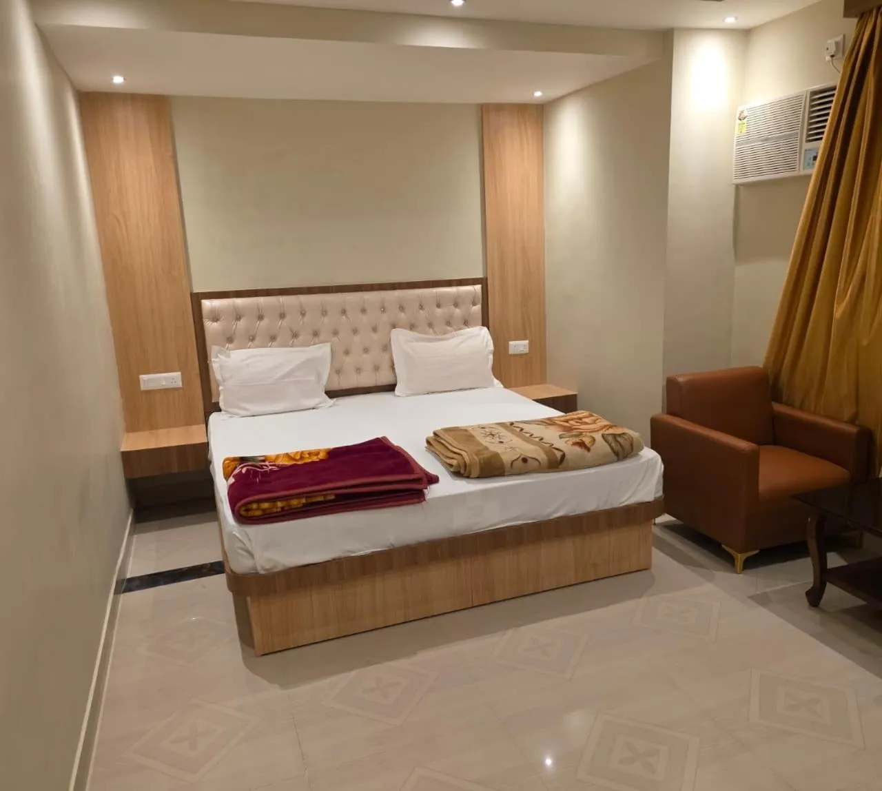 Bed in Hotel Star Bodh Gaya