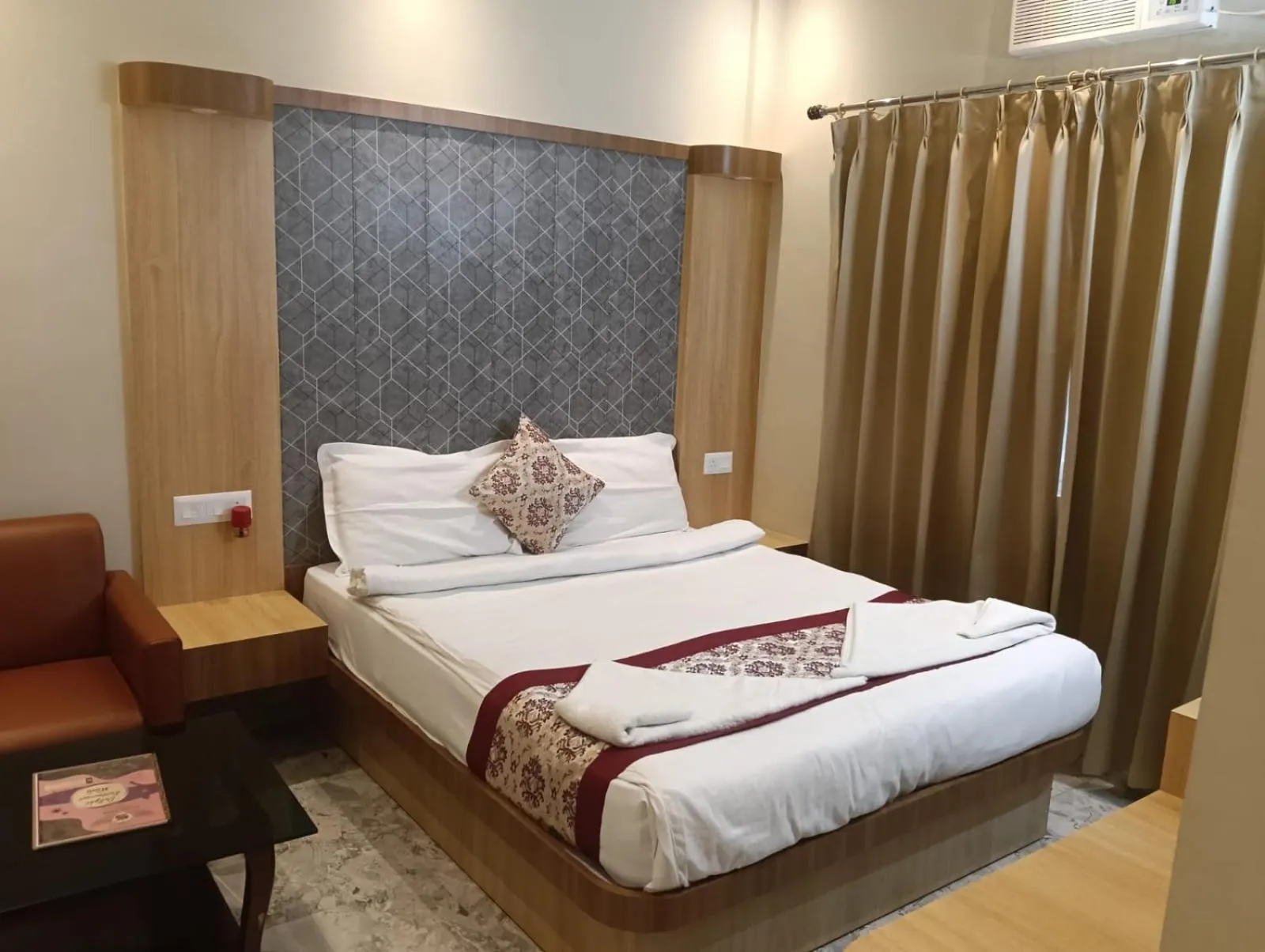 Bed in Hotel Star Bodh Gaya