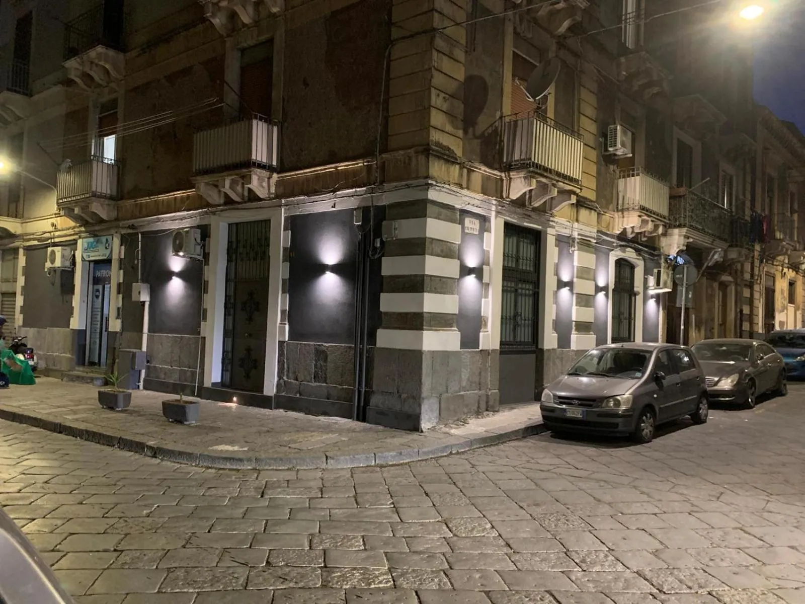 Property building in Sicily house