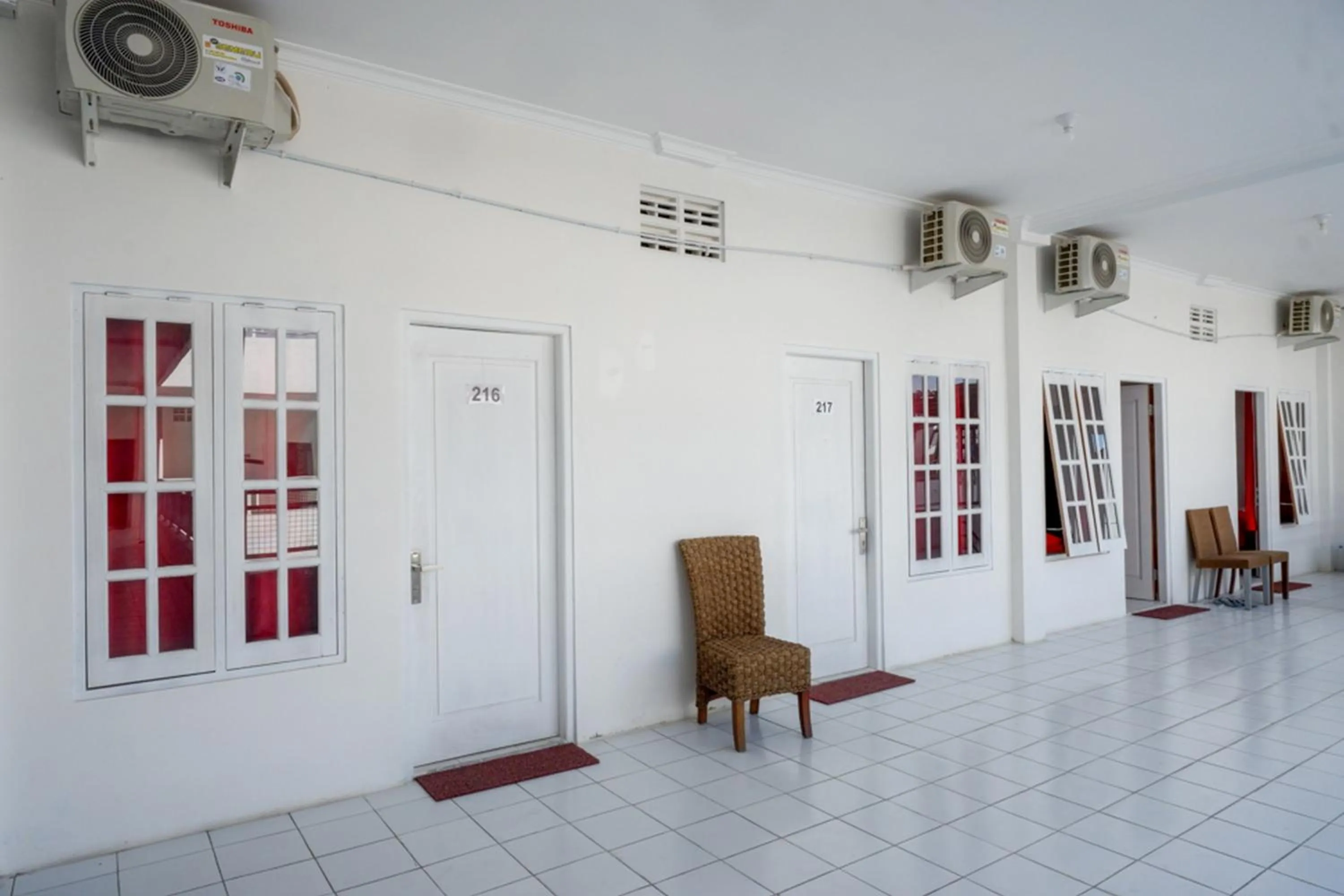 Floor plan in RedDoorz Plus near UMS Solo