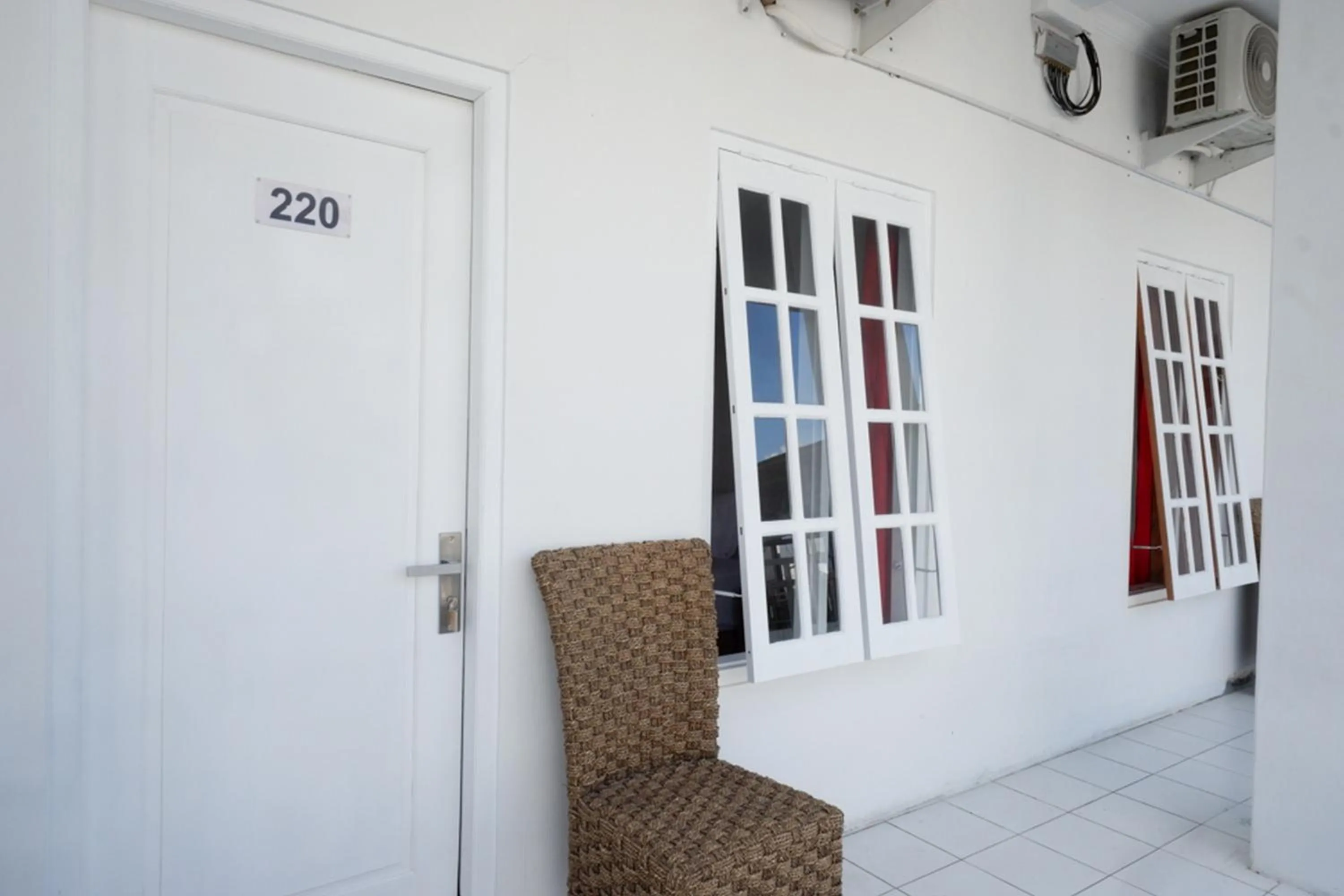 Floor plan in RedDoorz Plus near UMS Solo