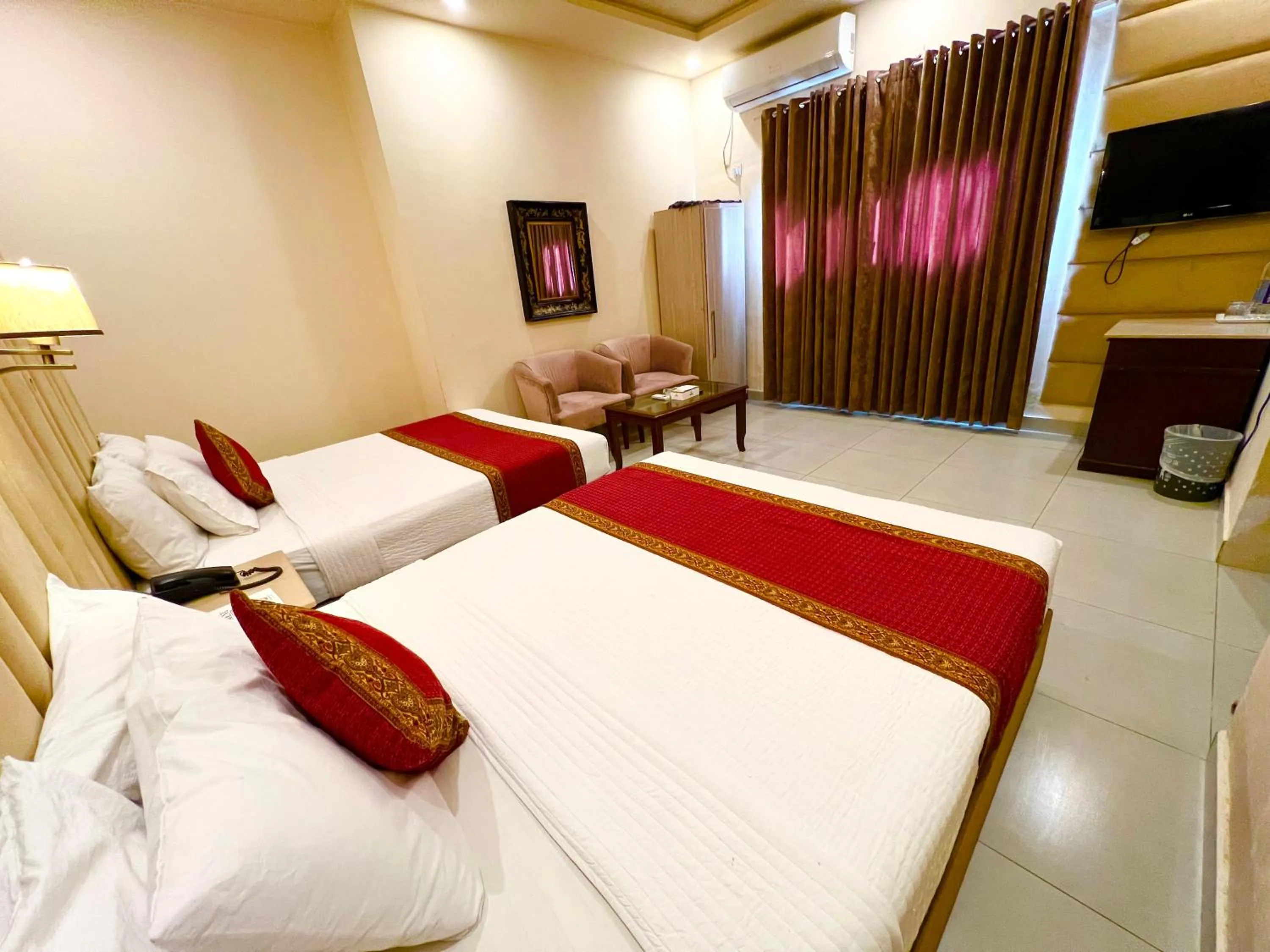 Bed in Shelton Guest House