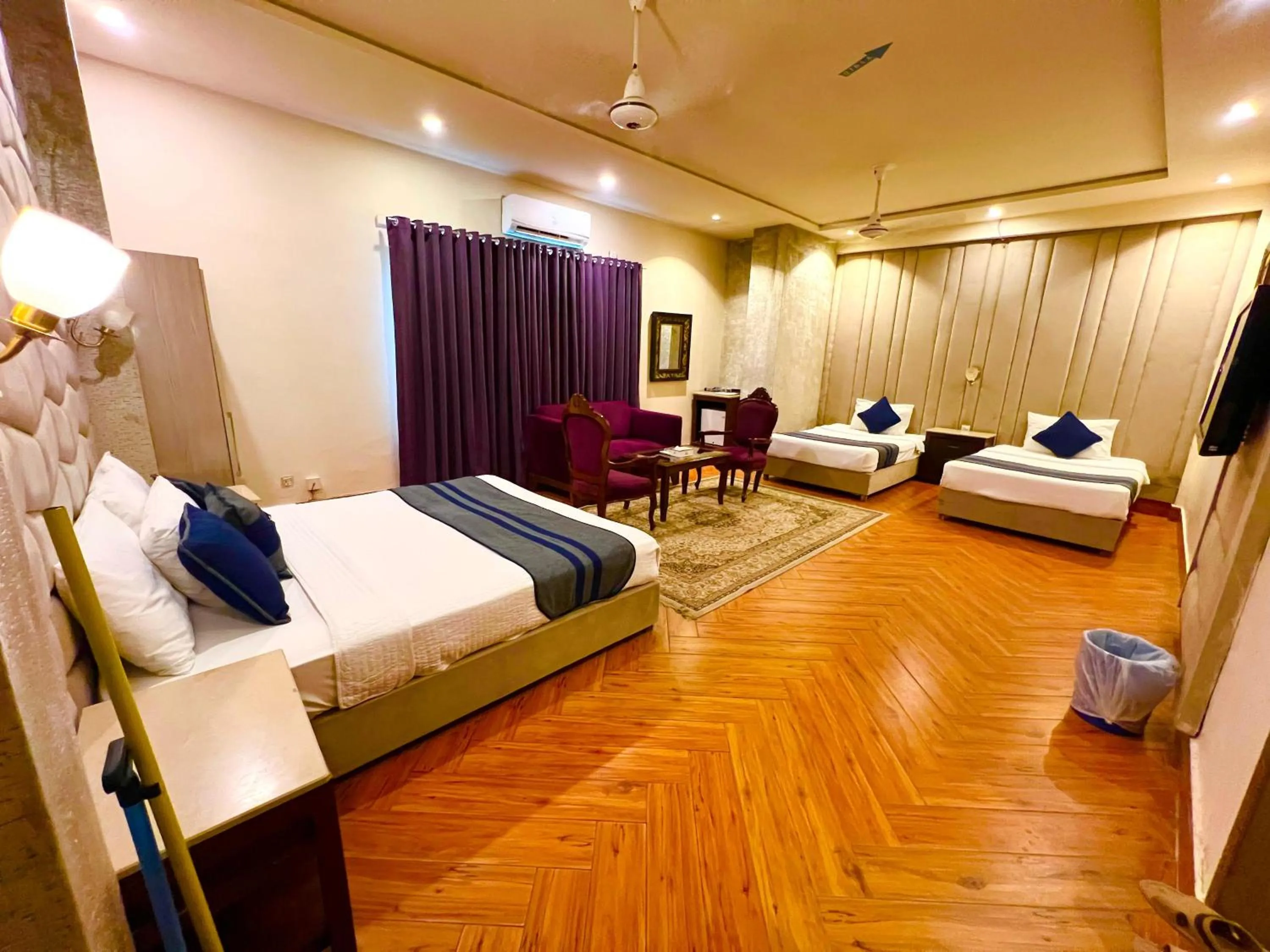 Bed in Shelton Guest House