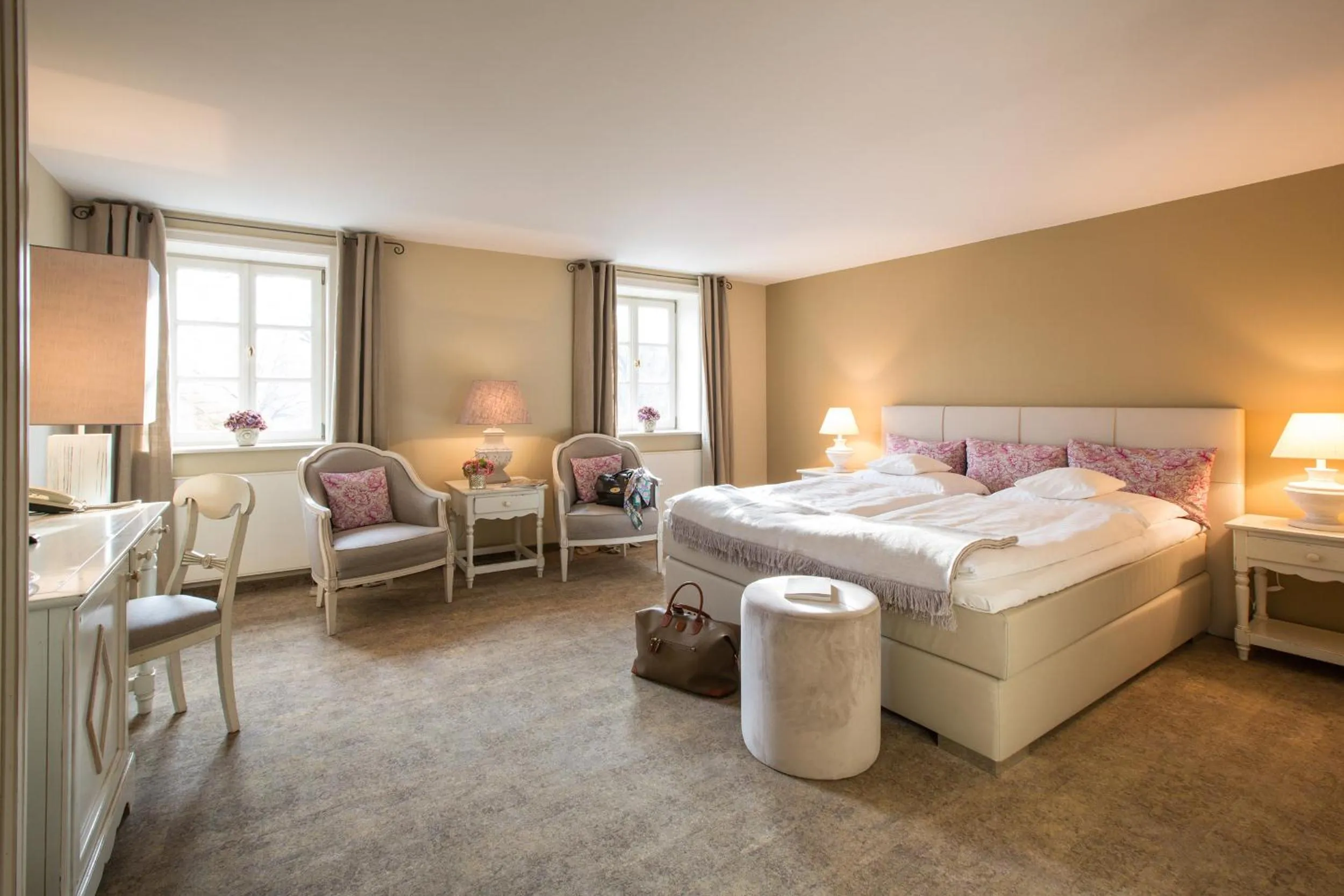 Photo of the whole room, Bed in Romantik Hotel am Brühl