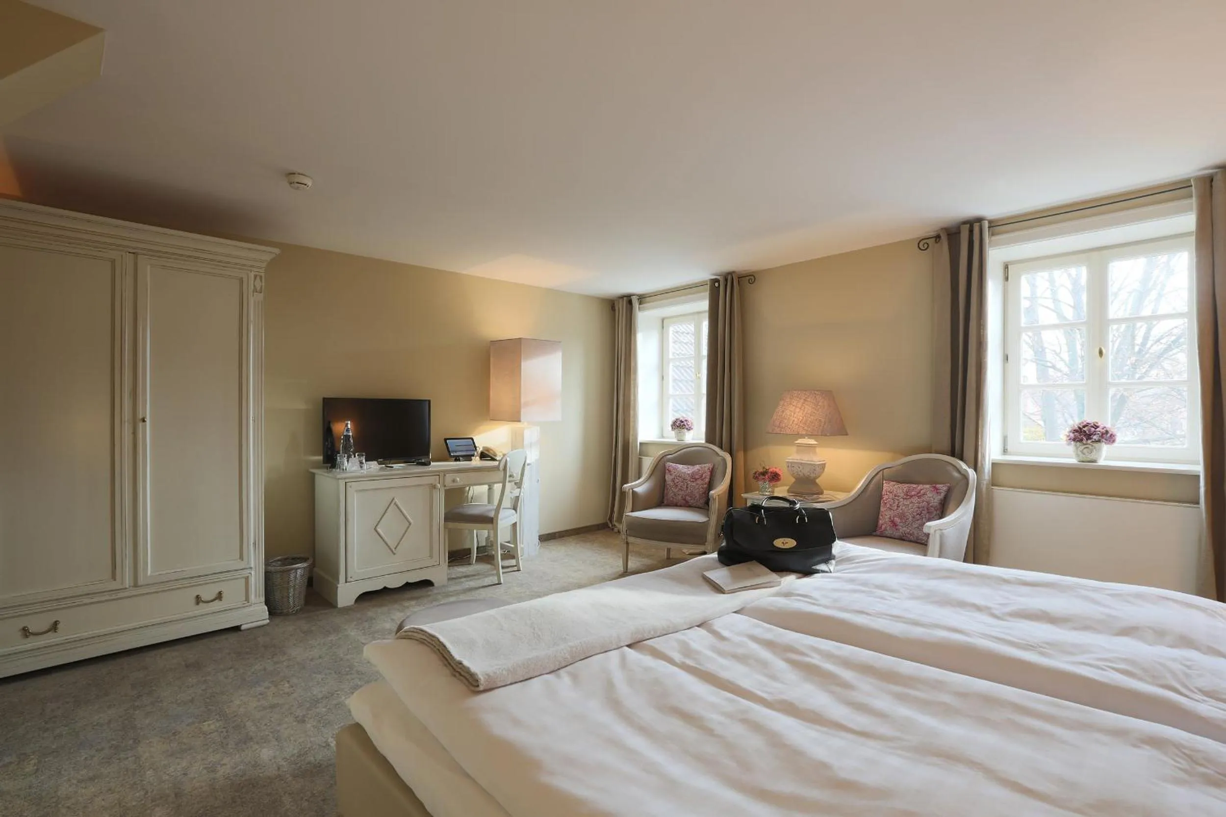 Photo of the whole room, Bed in Romantik Hotel am Brühl