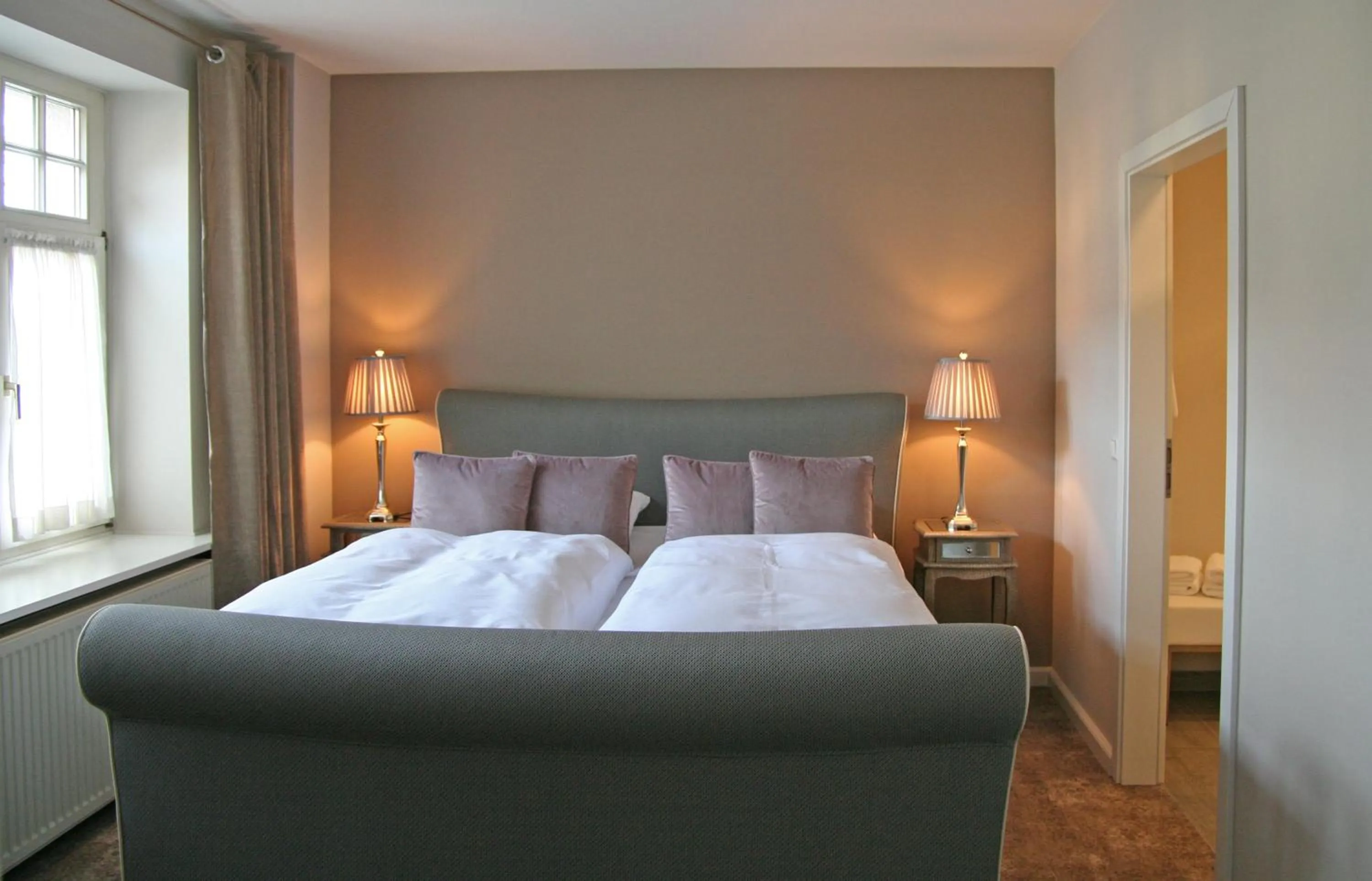 Photo of the whole room, Bed in Romantik Hotel am Brühl