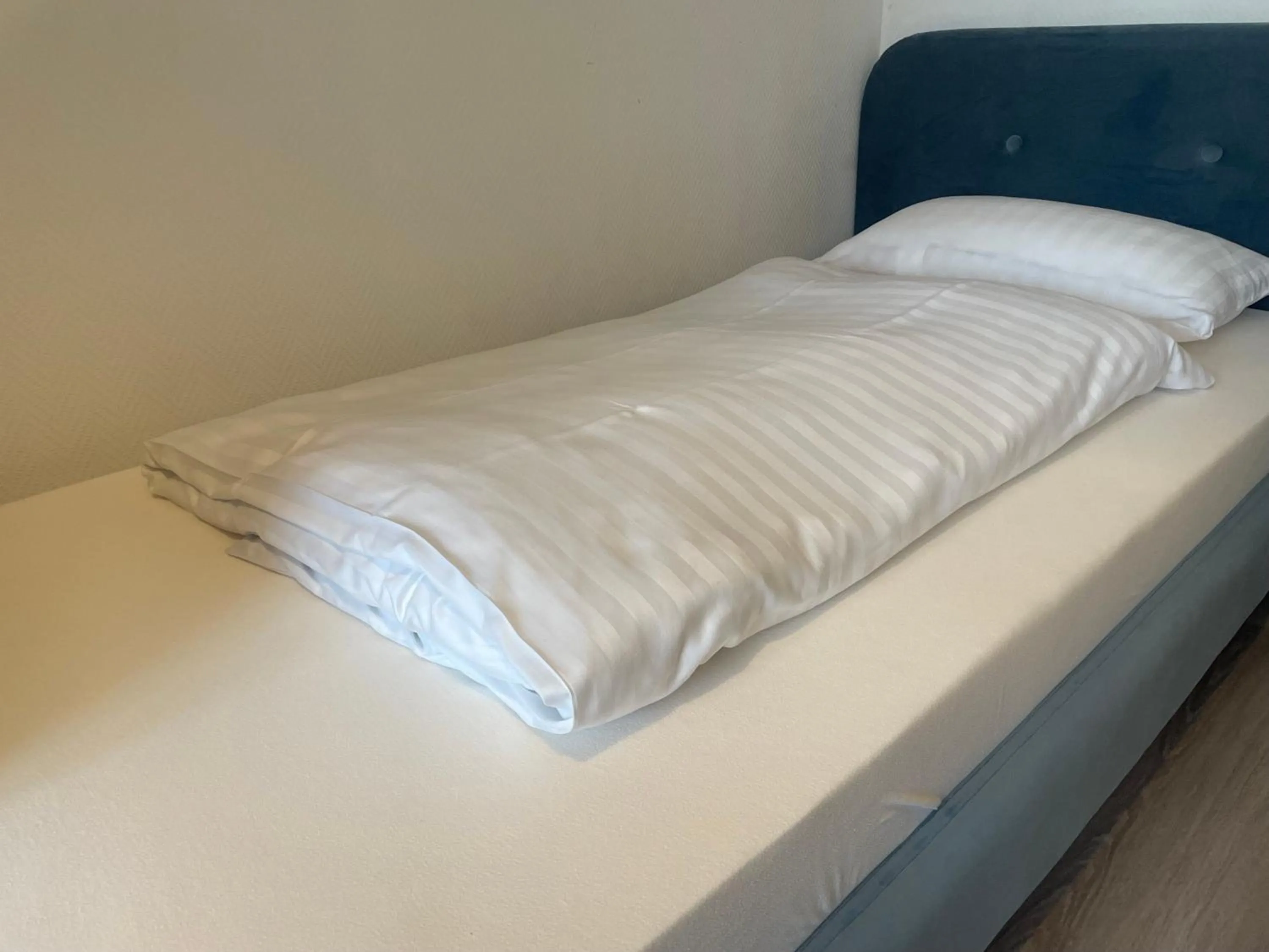 Bed in Seehotel Geestland