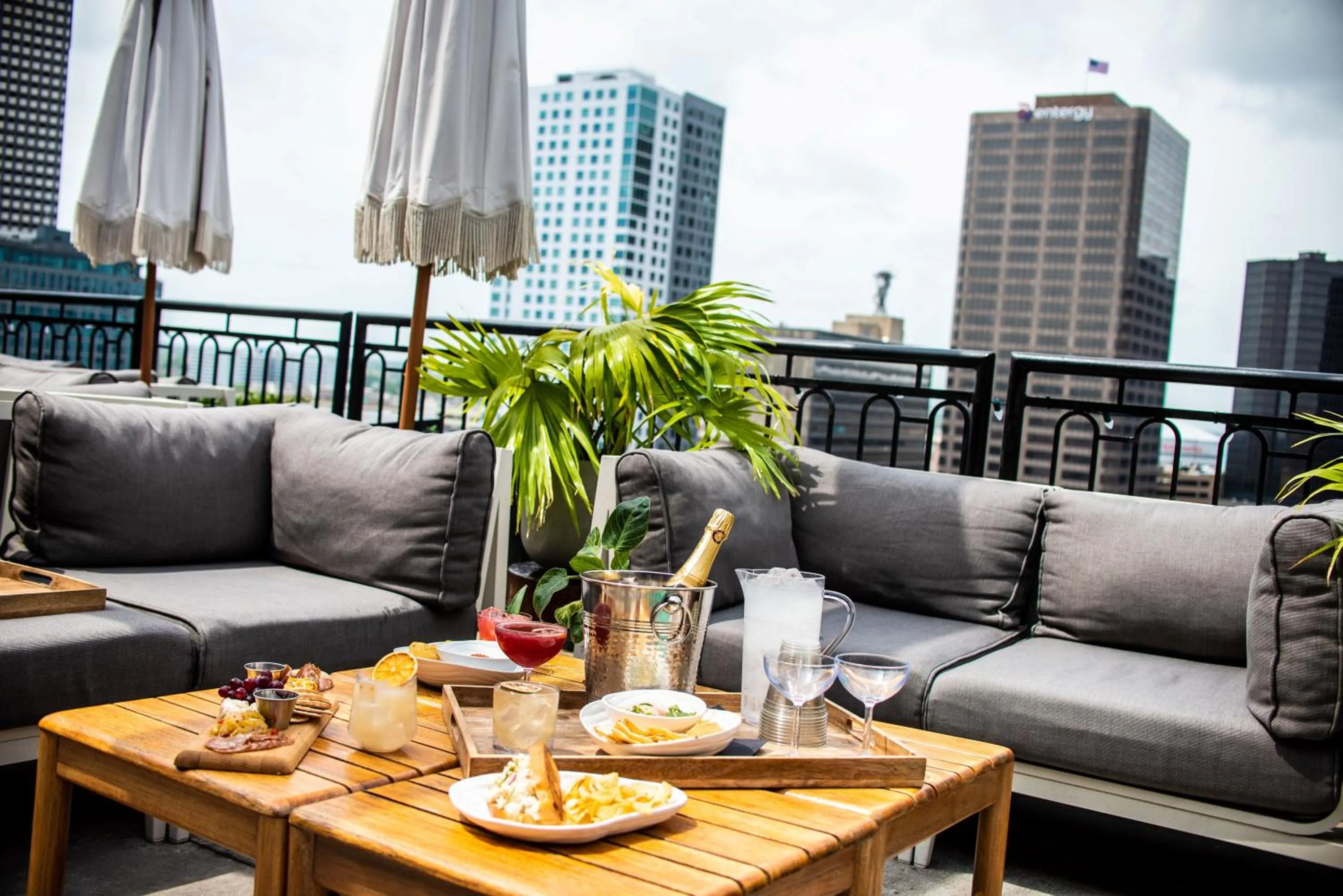 Swimming pool in Virgin Hotels New Orleans