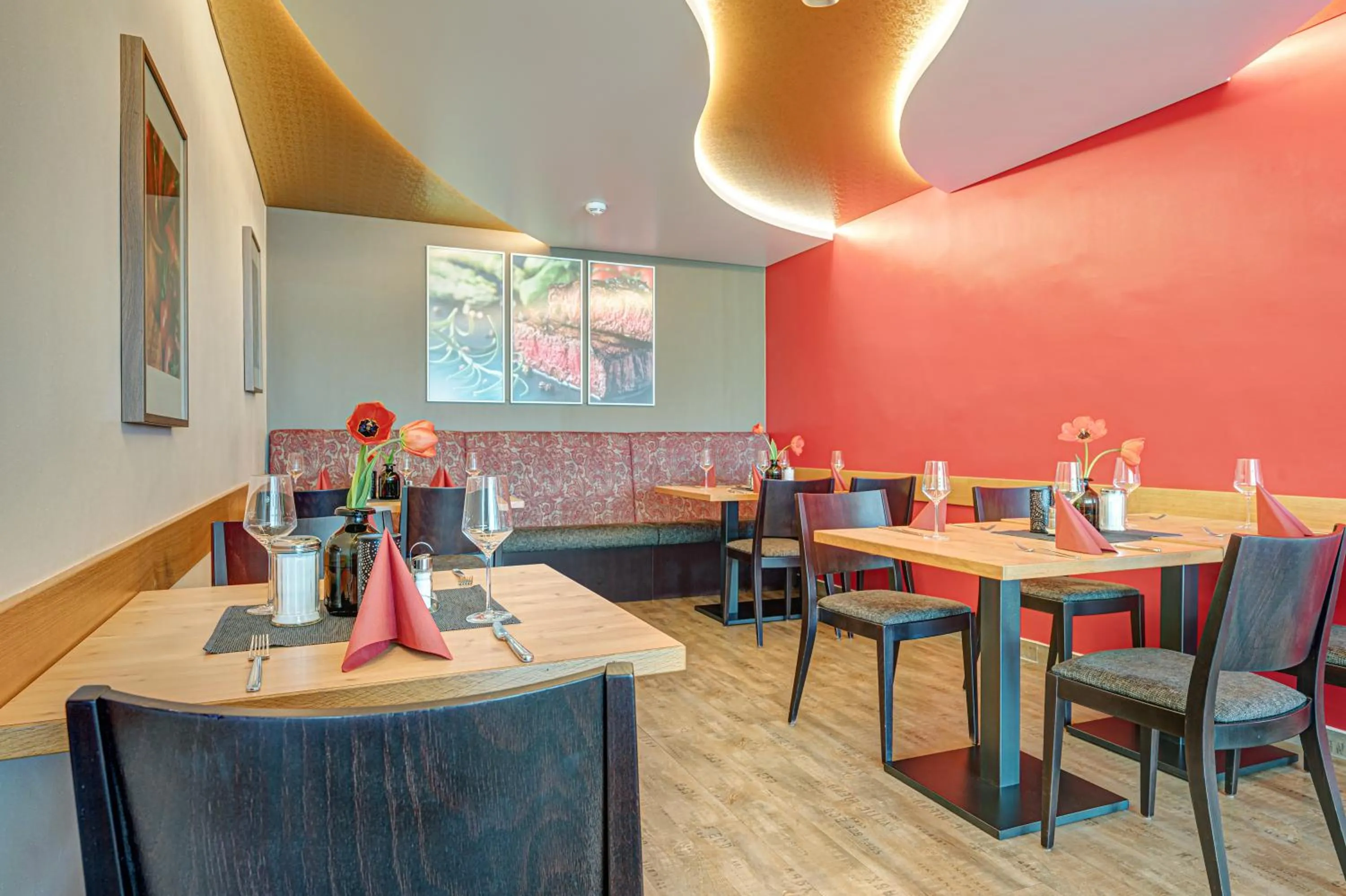 Restaurant/places to eat in Hotel Wilna