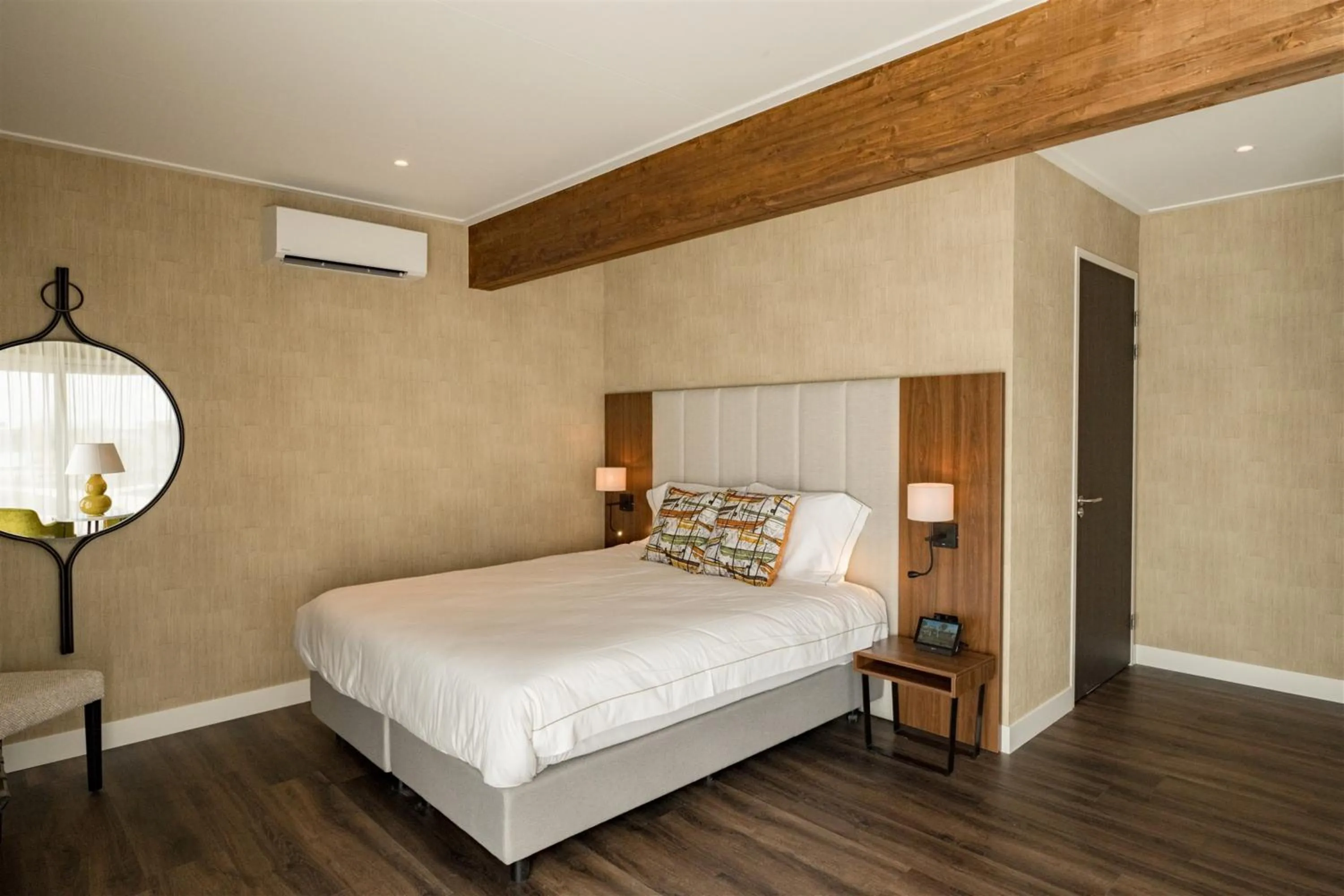 Bedroom, Bed in Hotel Ter Zand - Handwritten Collection